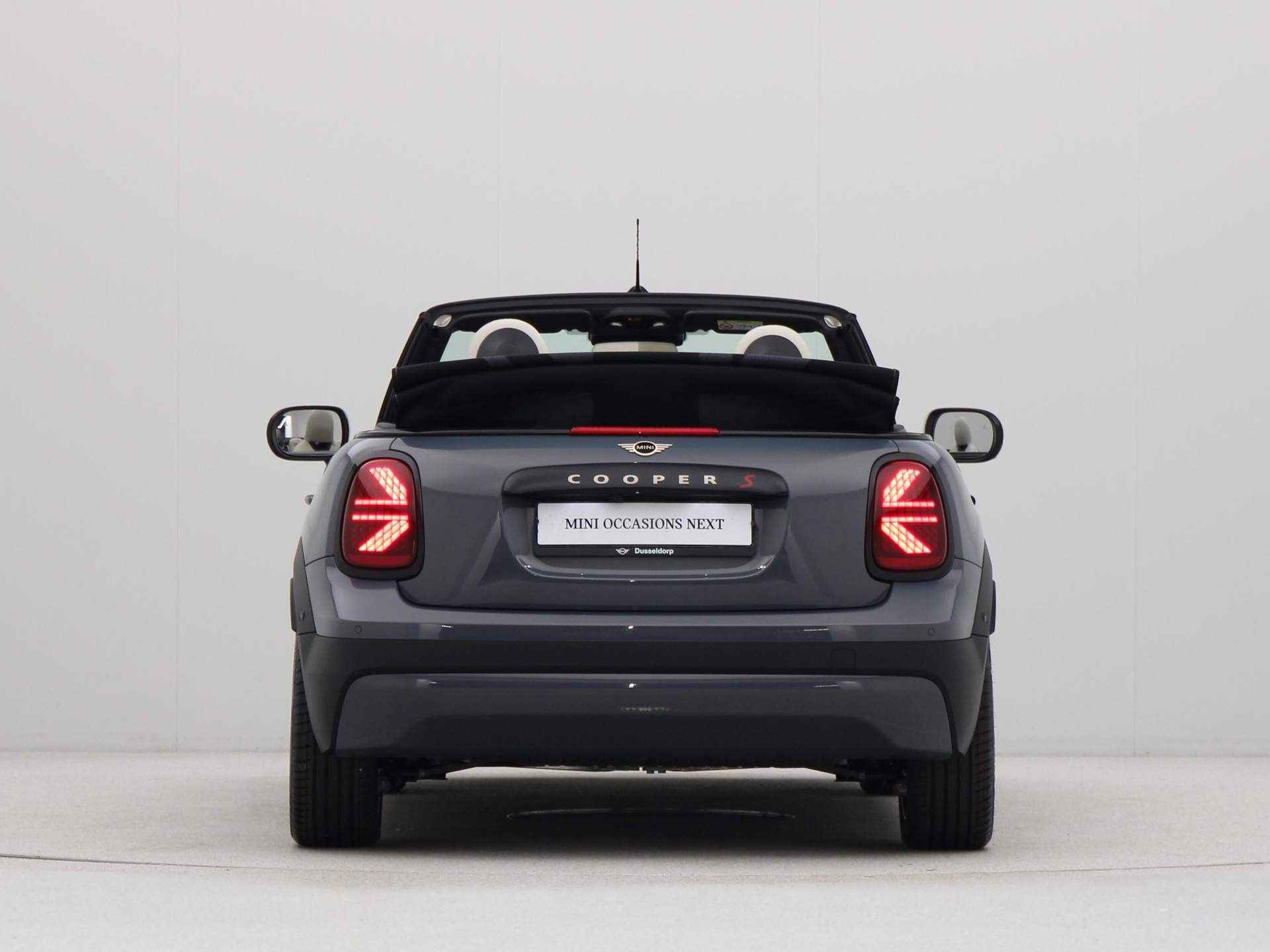 MINI Cooper Cabrio S Favoured Pakket XL - 16/32