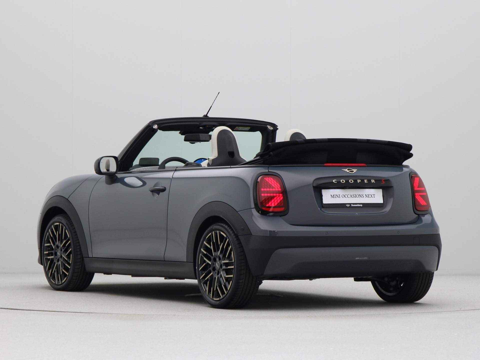 MINI Cooper Cabrio S Favoured Pakket XL - 18/32