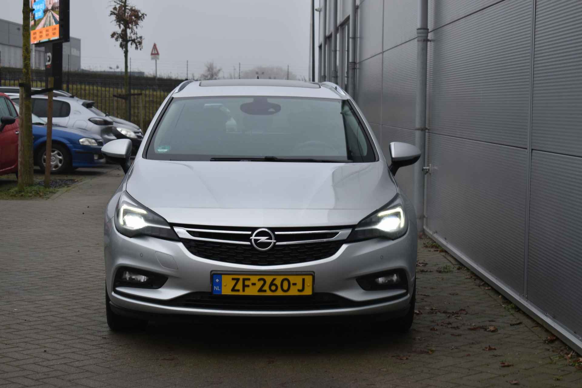 Opel Astra Sports Tourer 1.4 Turbo Innovation / leder / led / navi / camera / schuifdak - 9/38