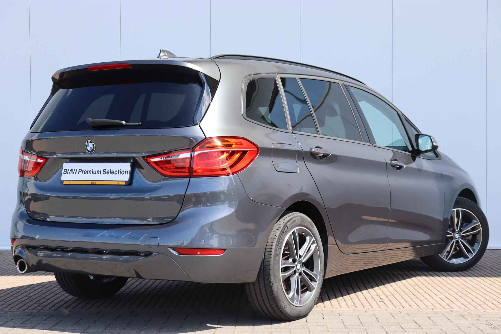 BMW 2 Serie Gran Tourer 216i 7p. | High Executive Sportline / trekhaak / Head Up Display / Extra Getint Glas / 17 '' - 4/30