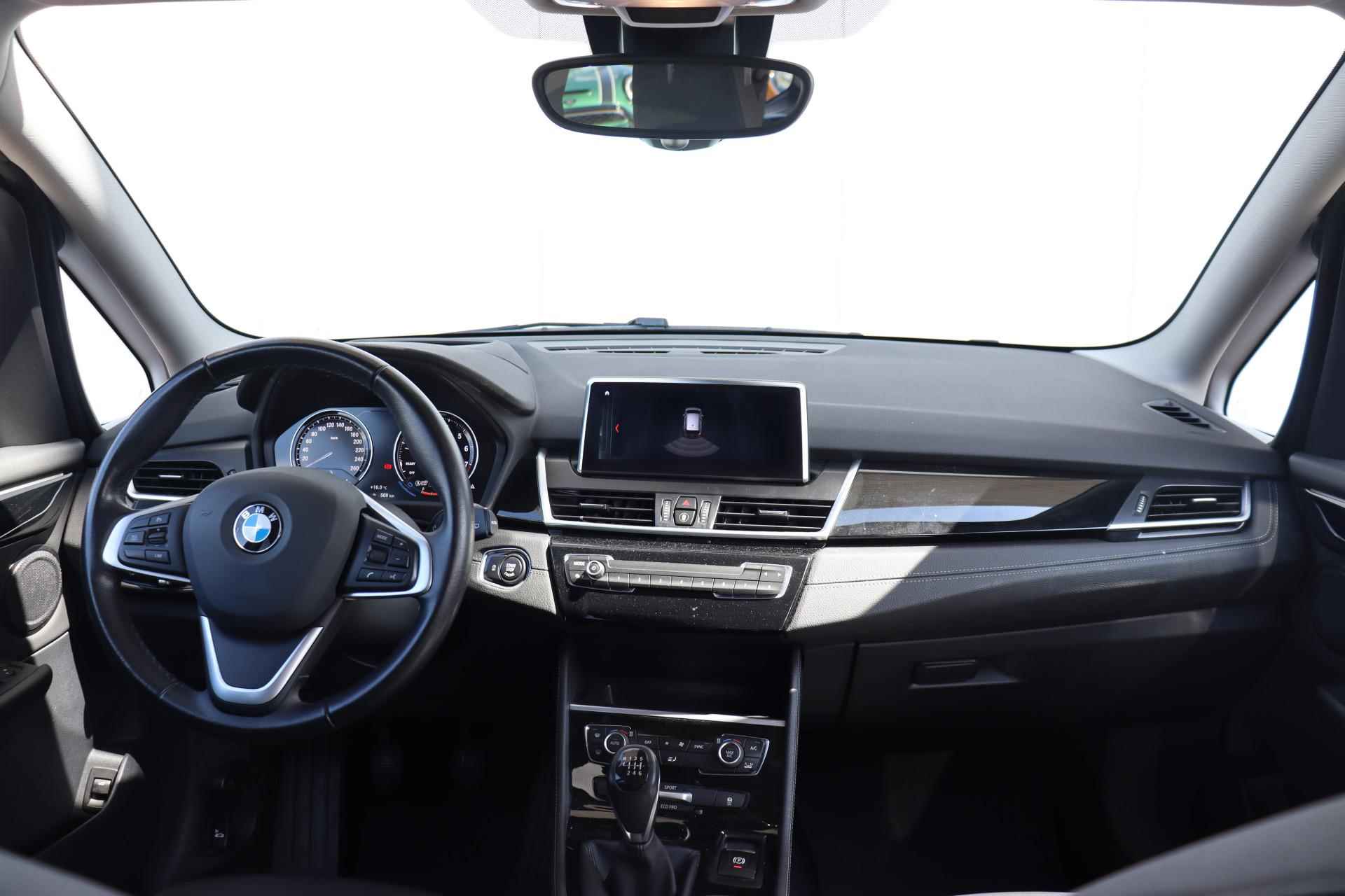 BMW 2 Serie Gran Tourer 216i 7p. | High Executive Sportline / trekhaak / Head Up Display / Extra Getint Glas / 17 '' - 14/30