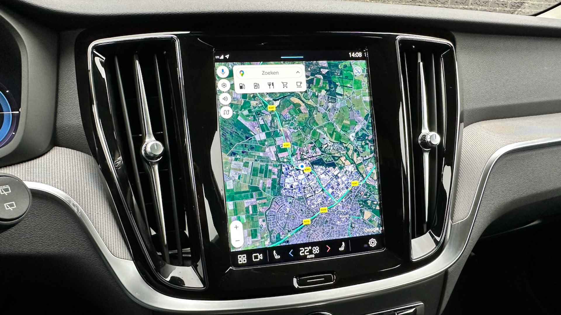Volvo V60 2.0 T6 Recharge AWD Plus Dark | Camera | Google Maps | Apple Carplay/Android Auto | Keyless - 21/37