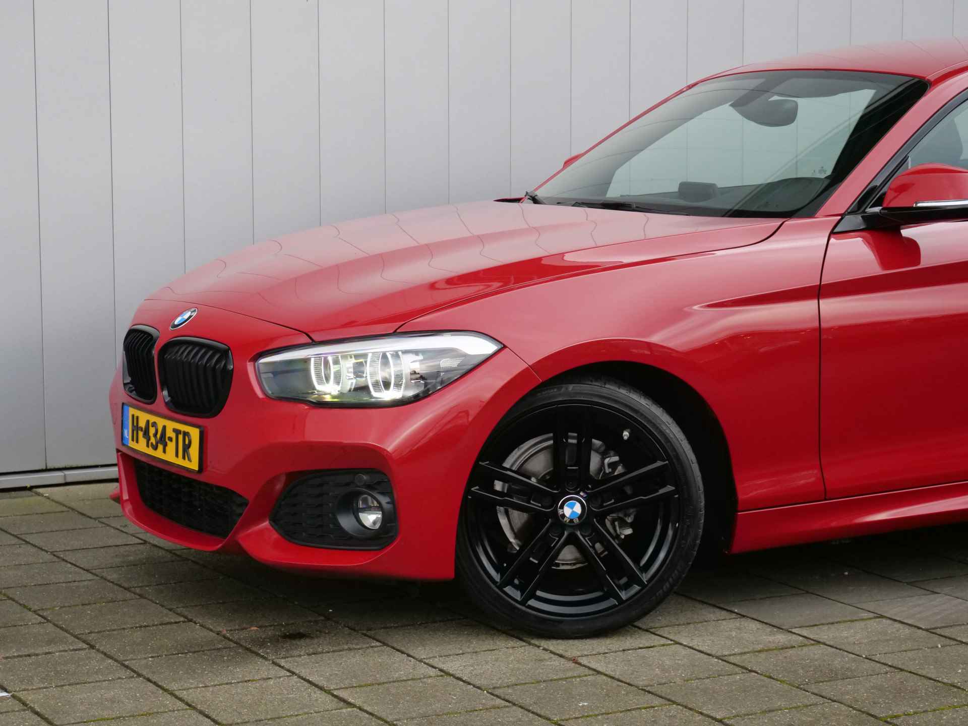 BMW 1-serie 118i 136pk Edition M Sport Shadow High Executive LED / 18Inch / Sportstoelen / Privacy Glas - 15/39