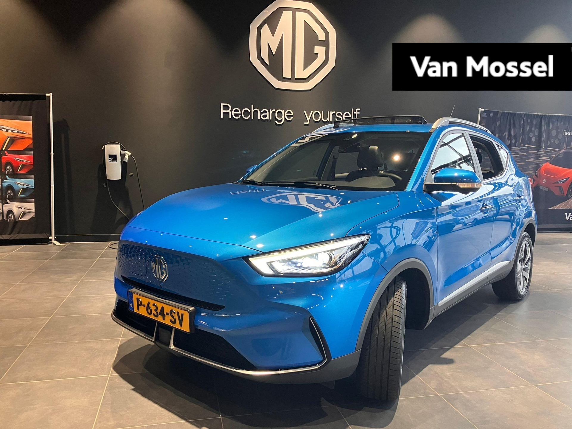 MG ZS EV Standard Range Luxury 50 kWh | 1e-Eigenaar | Panoramadak | Leder | Navi | 360 Camera | Led Koplampen |