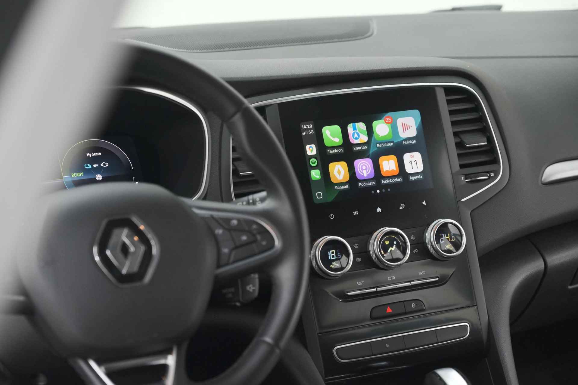 Renault Mégane Estate 1.6 E-Tech Plug-In Hybrid 160 Business Zen | Navigatie | Camera | Climate Control | Apple Carplay - 4/89