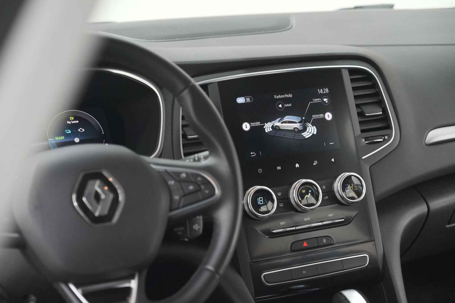 Renault Mégane Estate 1.6 E-Tech Plug-In Hybrid 160 Business Zen | Navigatie | Camera | Climate Control | Apple Carplay - 64/89