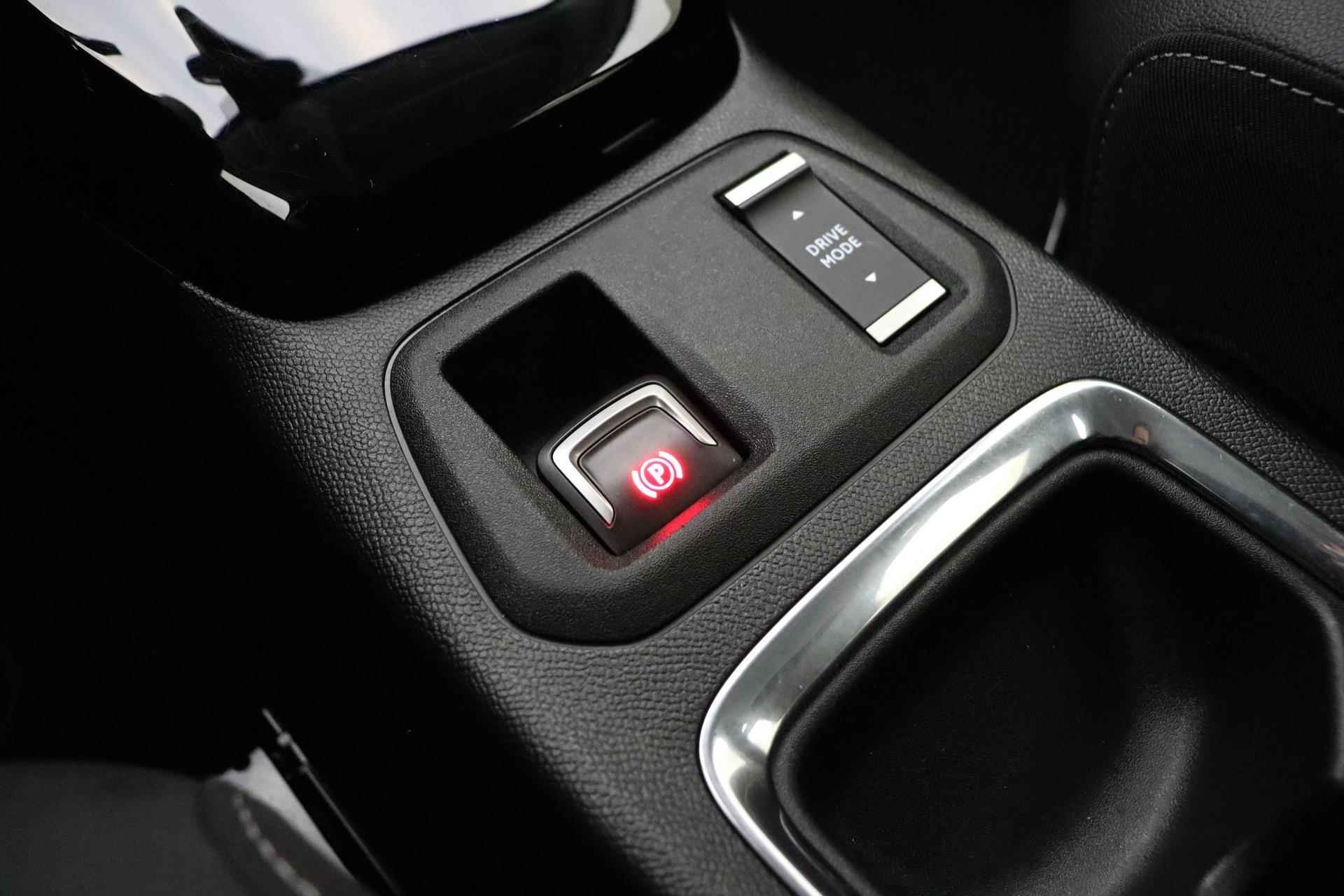 Opel Corsa 1.2 Level 3 Elegance Automaat | Navigatie | Climate control | Camera | Parkeersensoren | Lichtmetalen velgen - 25/36