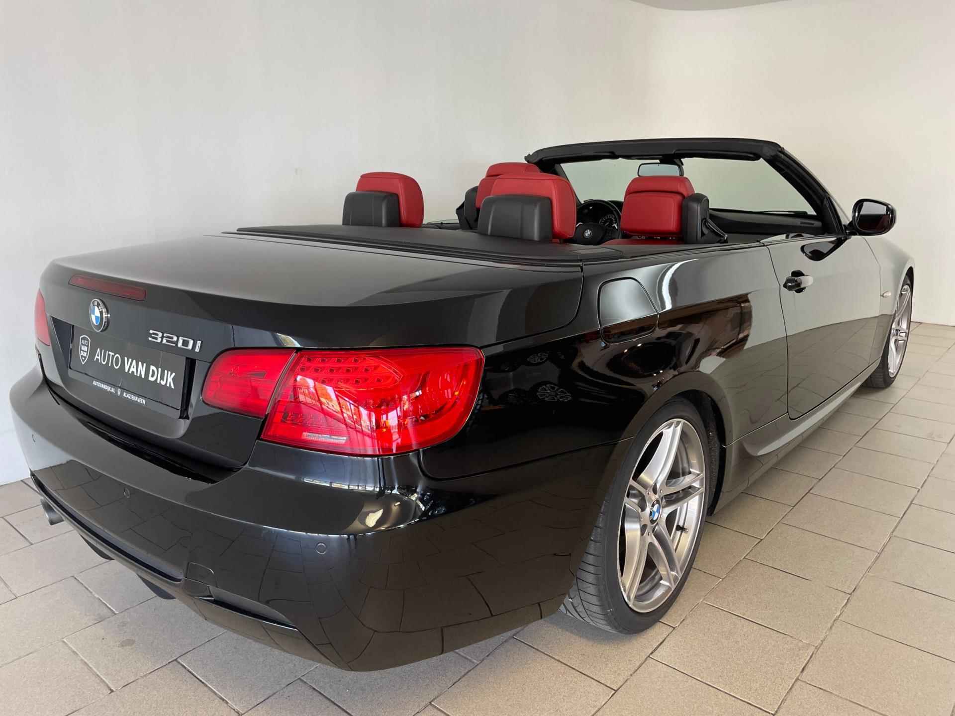 BMW 3-serie Cabrio 320i Sport Edition AUTOMAAT M PAKKET AIRCO CLIMA NAVI CRUISE LEER PDC WINDVANGER ZEER NETTE AUTO - 6/53