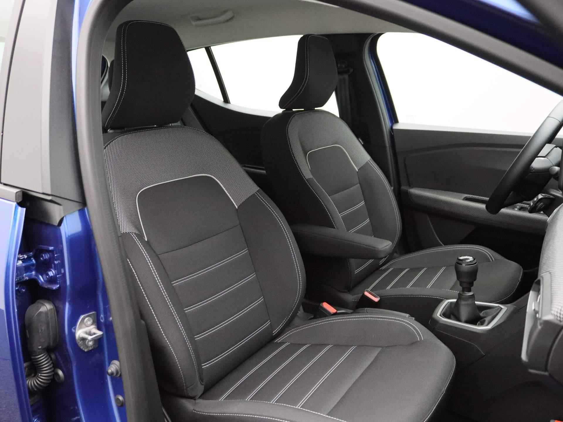 Dacia Sandero 1.0 - 90PK TCe Expression | Navigatie | Airco | Parkeersensoren | LED Lampen | Licht & Regen Sensor | Cruise Control | Apple Carplay/Android Auto | - 28/31