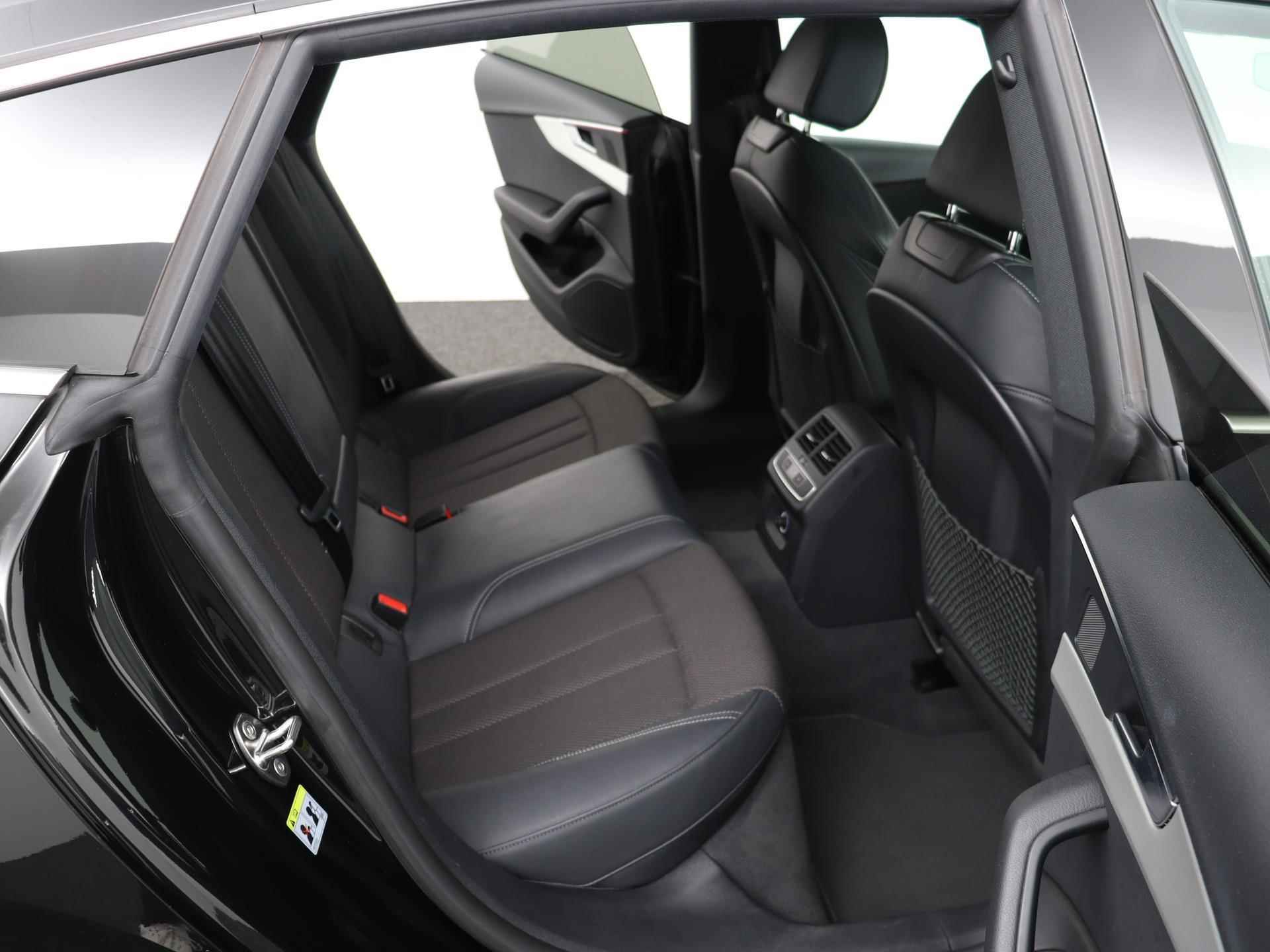Audi A5 Sportback 35 TFSI Sport S-line edition | Panoramadak | Cruise Control | Parkeerhulp | S-Line | Navigatie | - 19/54