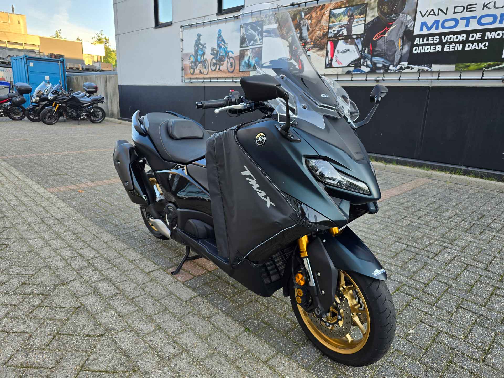 Yamaha TMAX TECH MAX 560 - 2/21