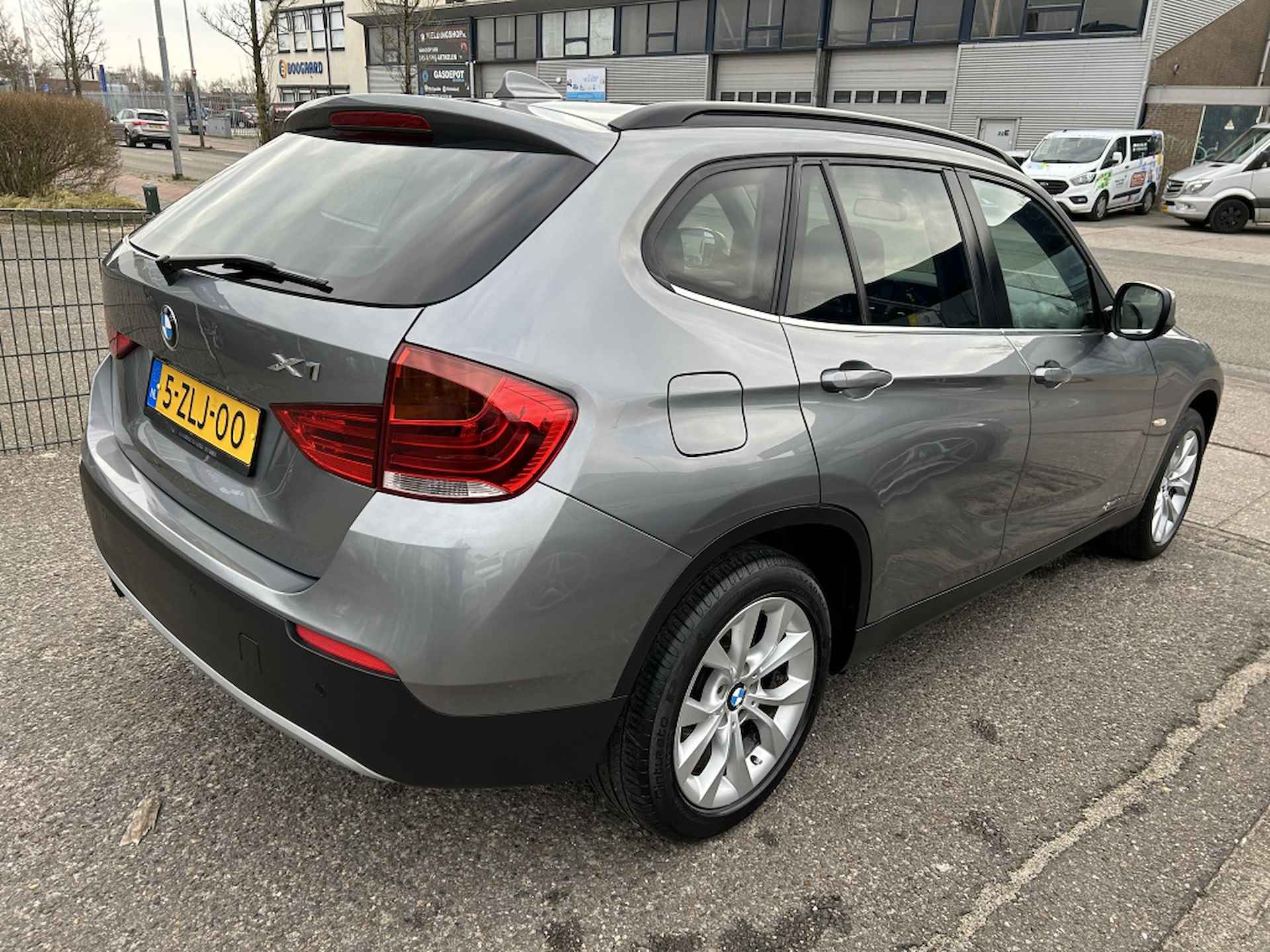 Bmw X1 xDrive28i - 7/27