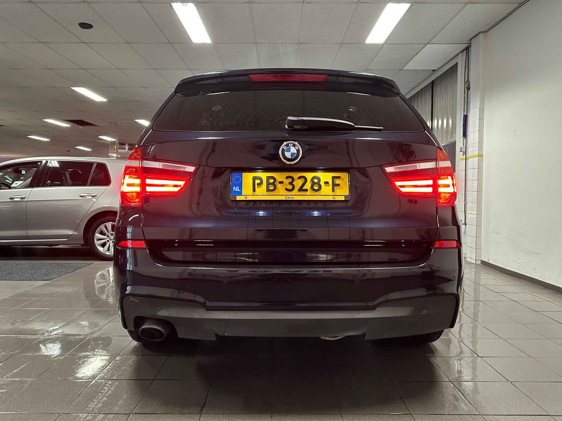 BMW X3 SDrive20i High Executive M-Sport * NL Auto / Elektr. Trekhaak / Xenon / Navigatie * - 4/24