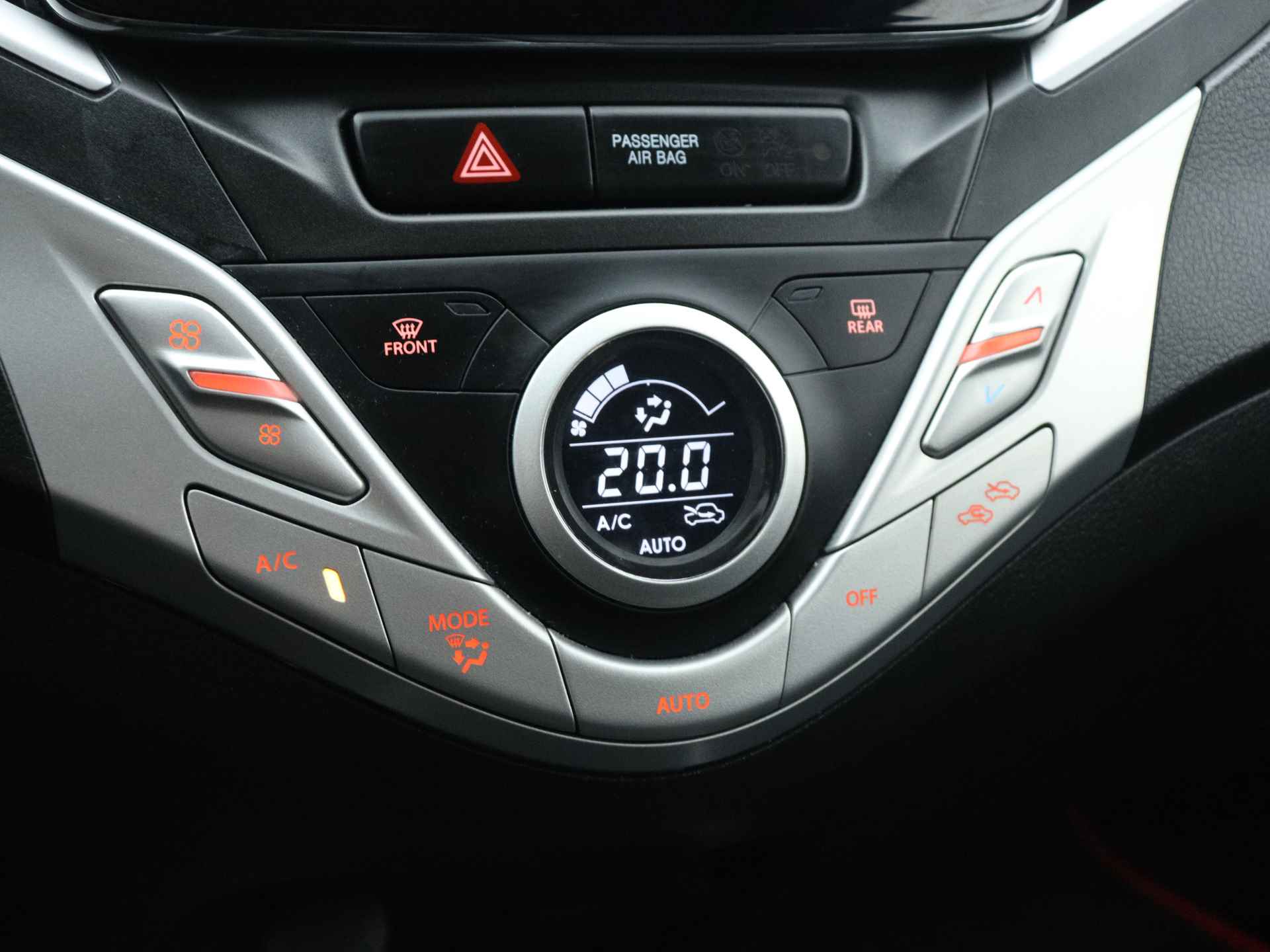 Suzuki Baleno 1.2 Smart Hybrid High Executive | Navigatie - 12/44