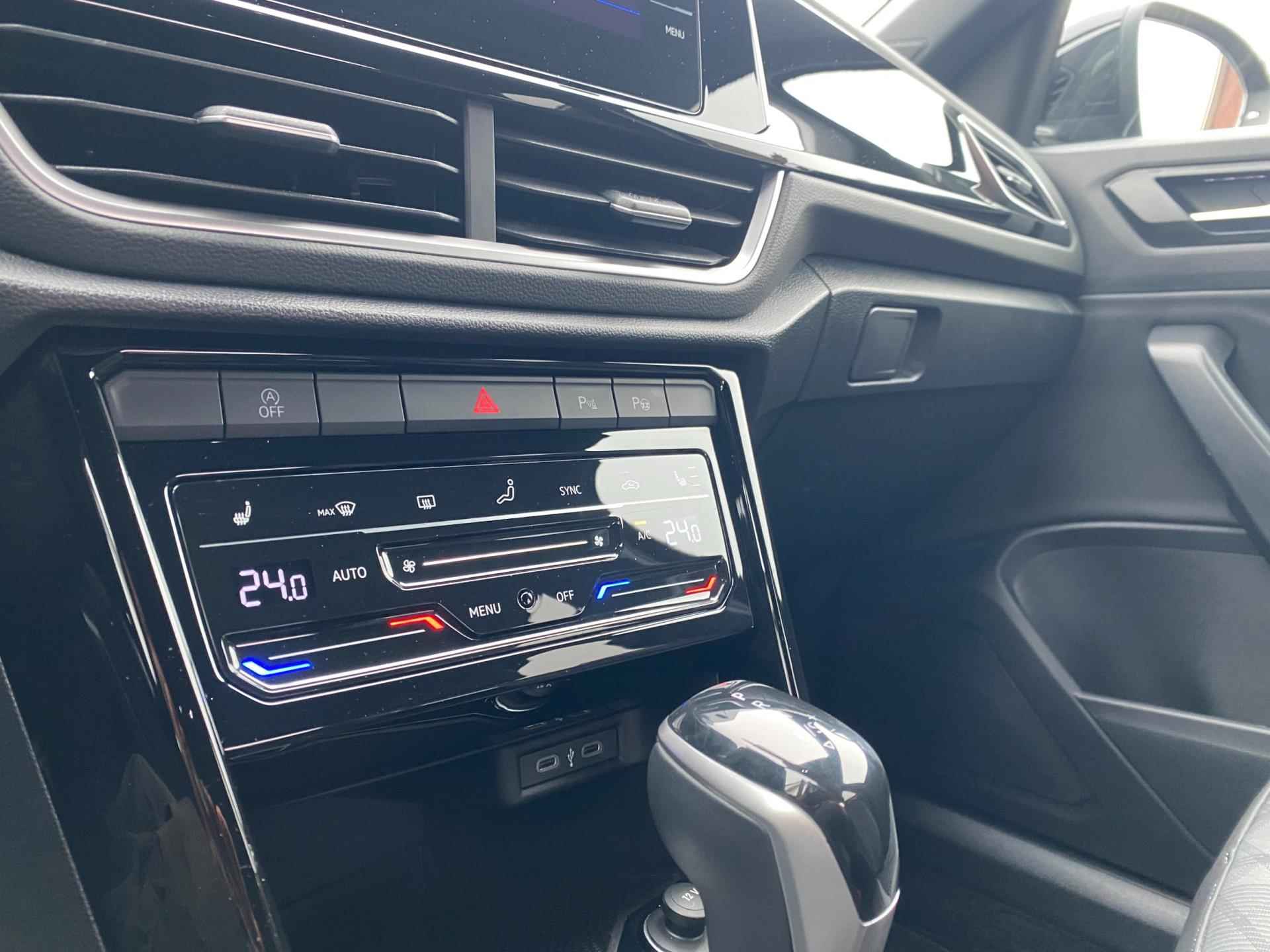 Volkswagen T-ROC 1.5 TSI R-Line Business/Apple Carplay/ RIJKLAARPRIJS - 15/15