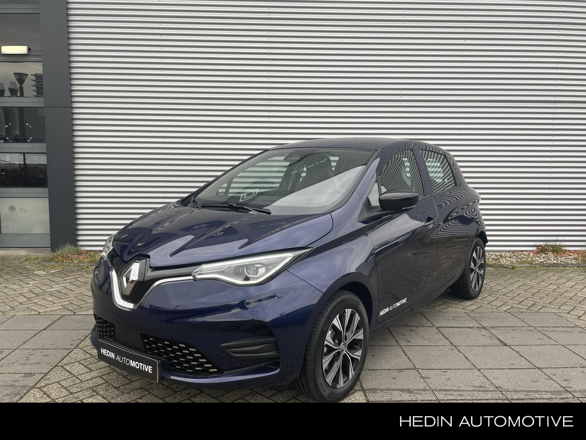 Renault ZOE R135 Evolution 52 kWh | Apple Carplay/Android Auto | Electronic Climate Controle | Voorstoelen Verwarmd | Parkeersensoren Achter | Stuurwiel Verwarmd | Navigatie | Warmtepomp