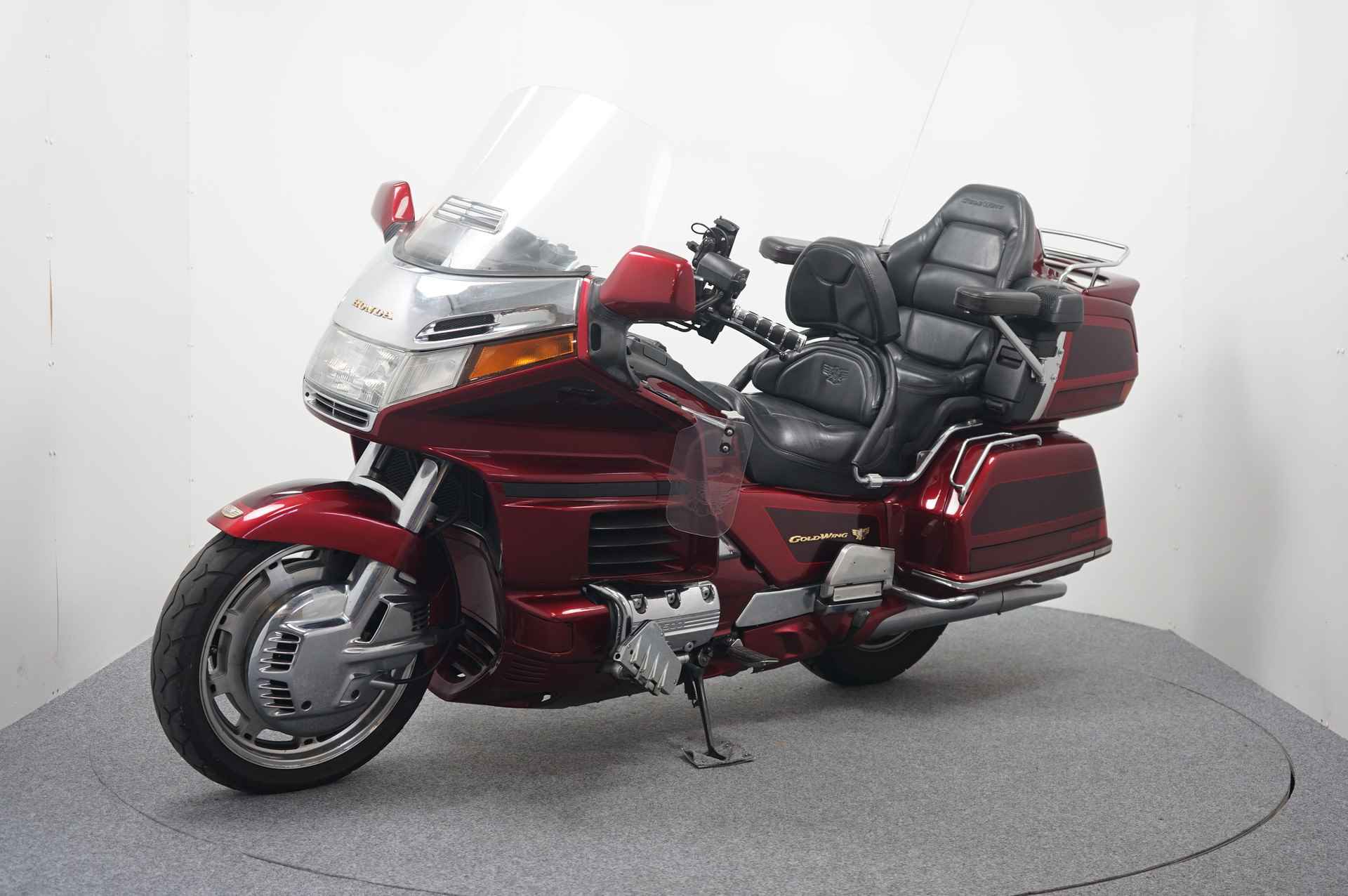 Honda GL 1500 SE - 4/18