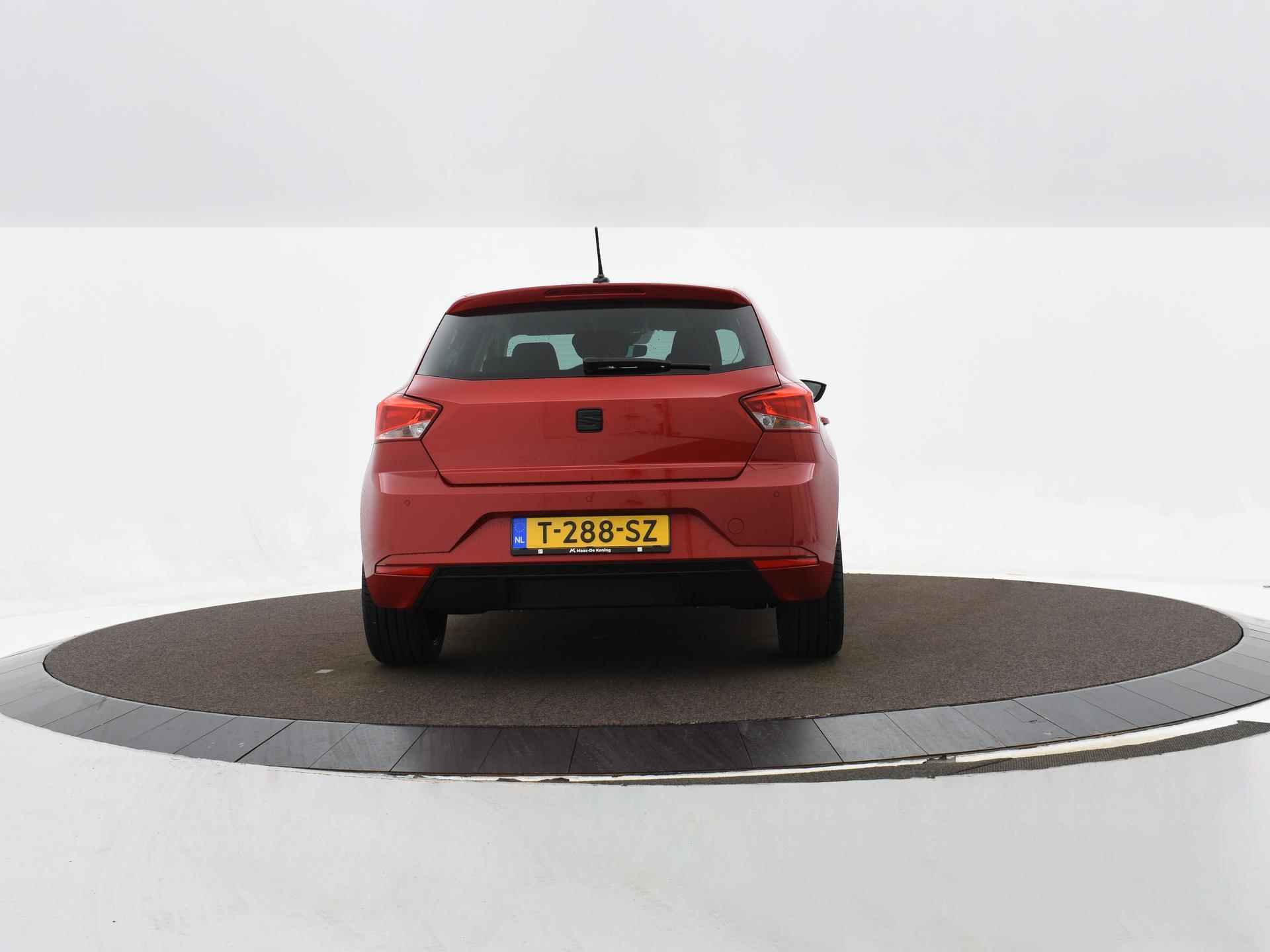 SEAT Ibiza 1.0 TSI Style Business Intense | 18 inch 'Design' velgen | Virtual cockpit | Navigatiepakket | Parkeersensoren voor en achter | Donkere ruiten achter | - 7/9