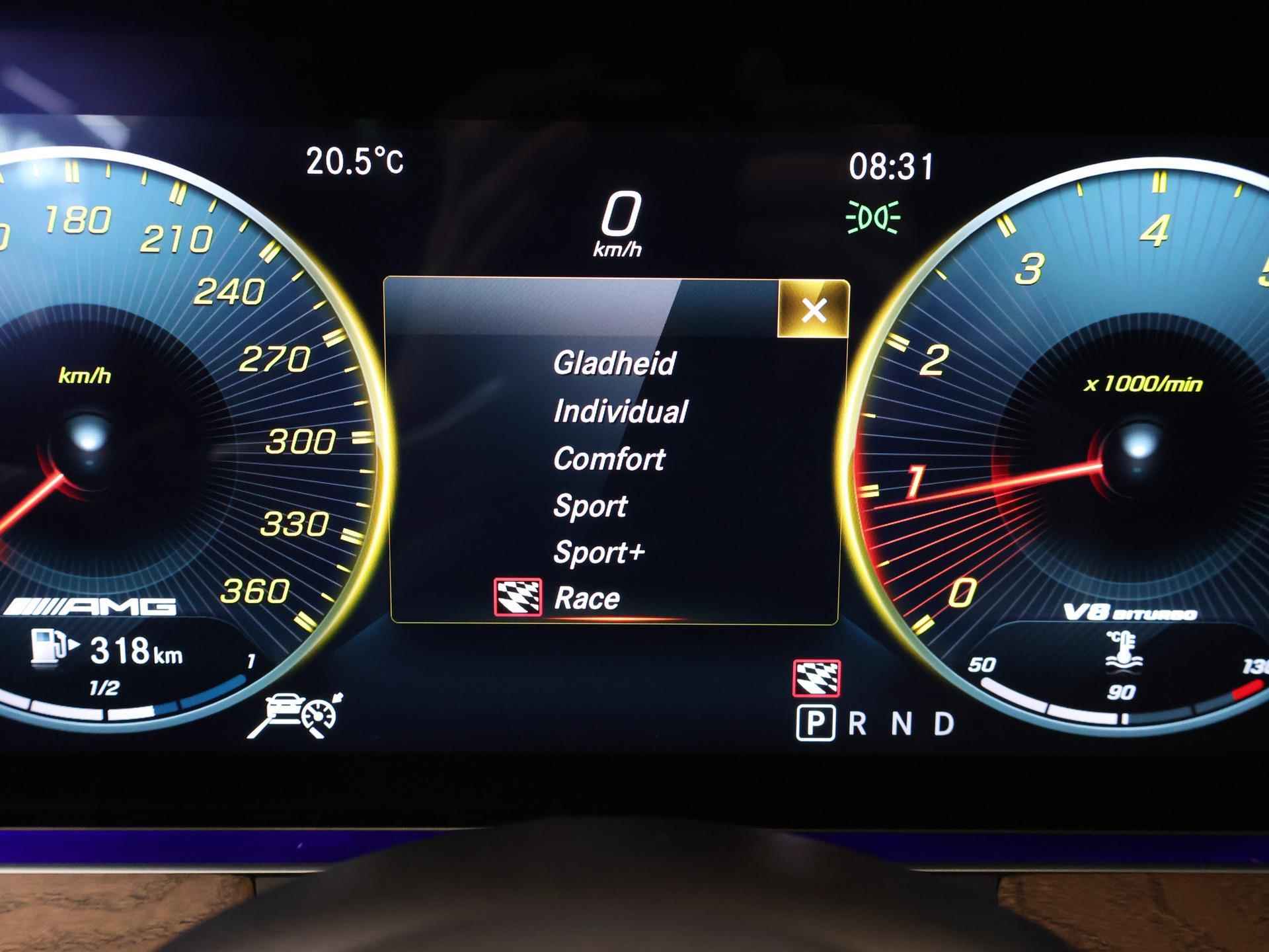 Mercedes-Benz AMG GT 4-Door Coupe AMG 63 S 4MATIC+ Premium | Burmester | Panoramadak | MultiBeam LED | 360 camera | Head Up Display | Stoelventilatie | Adaptieve Cruise | DISTRONIC | Achterasbesturing | Apple Carplay | - 15/71