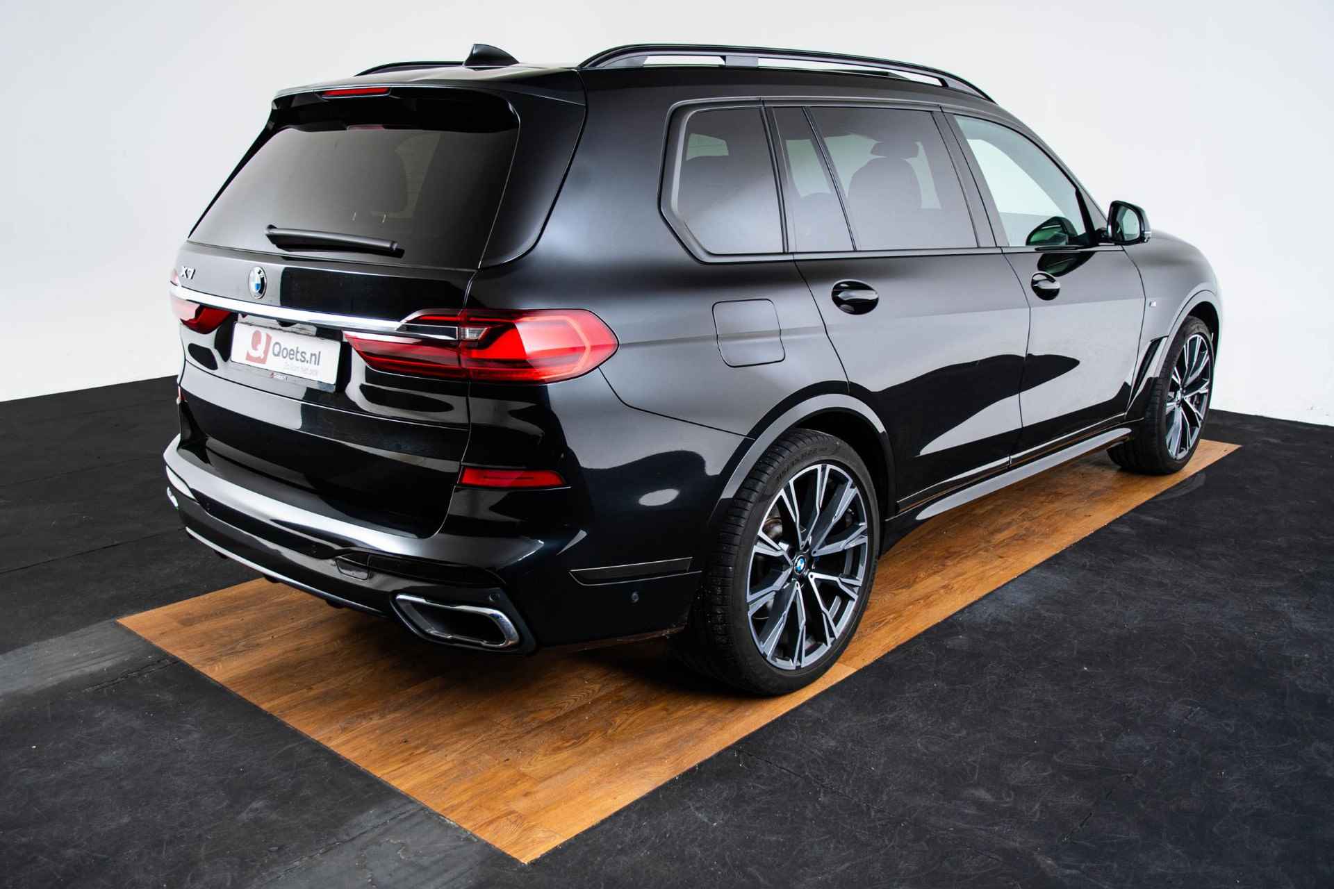 BMW X7 xDrive40i High Executive M Sport- Panoramadak - Park/Driving Assistent - Comfortstoelen - Derde zitrij - Head up - Harman Kardon - XOffroad Pack - Comfort Access - Alarmsysteem klasse 3 - 54/81