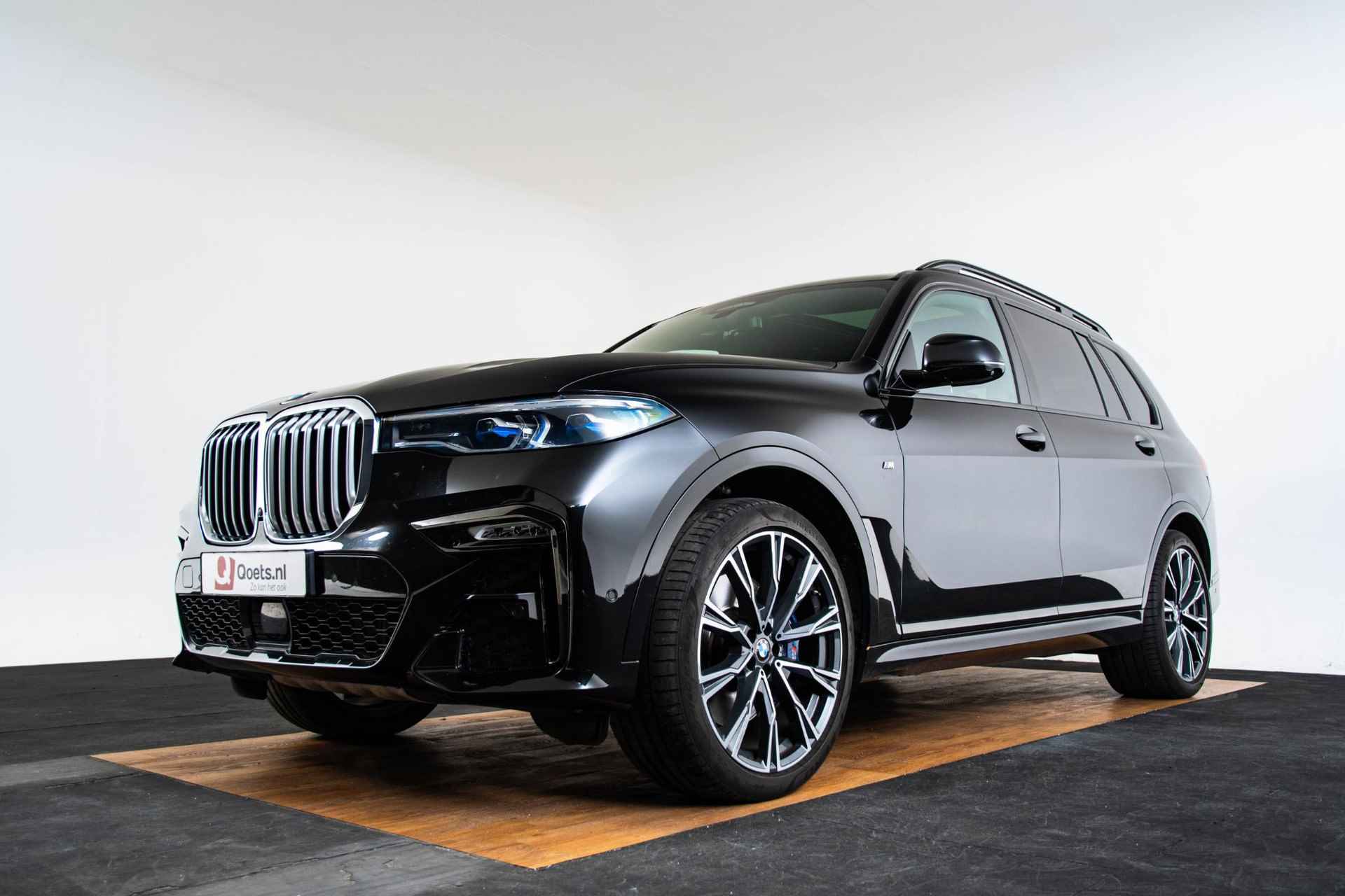 BMW X7 xDrive40i High Executive M Sport- Panoramadak - Park/Driving Assistent - Comfortstoelen - Derde zitrij - Head up - Harman Kardon - XOffroad Pack - Comfort Access - Alarmsysteem klasse 3 - 70/81