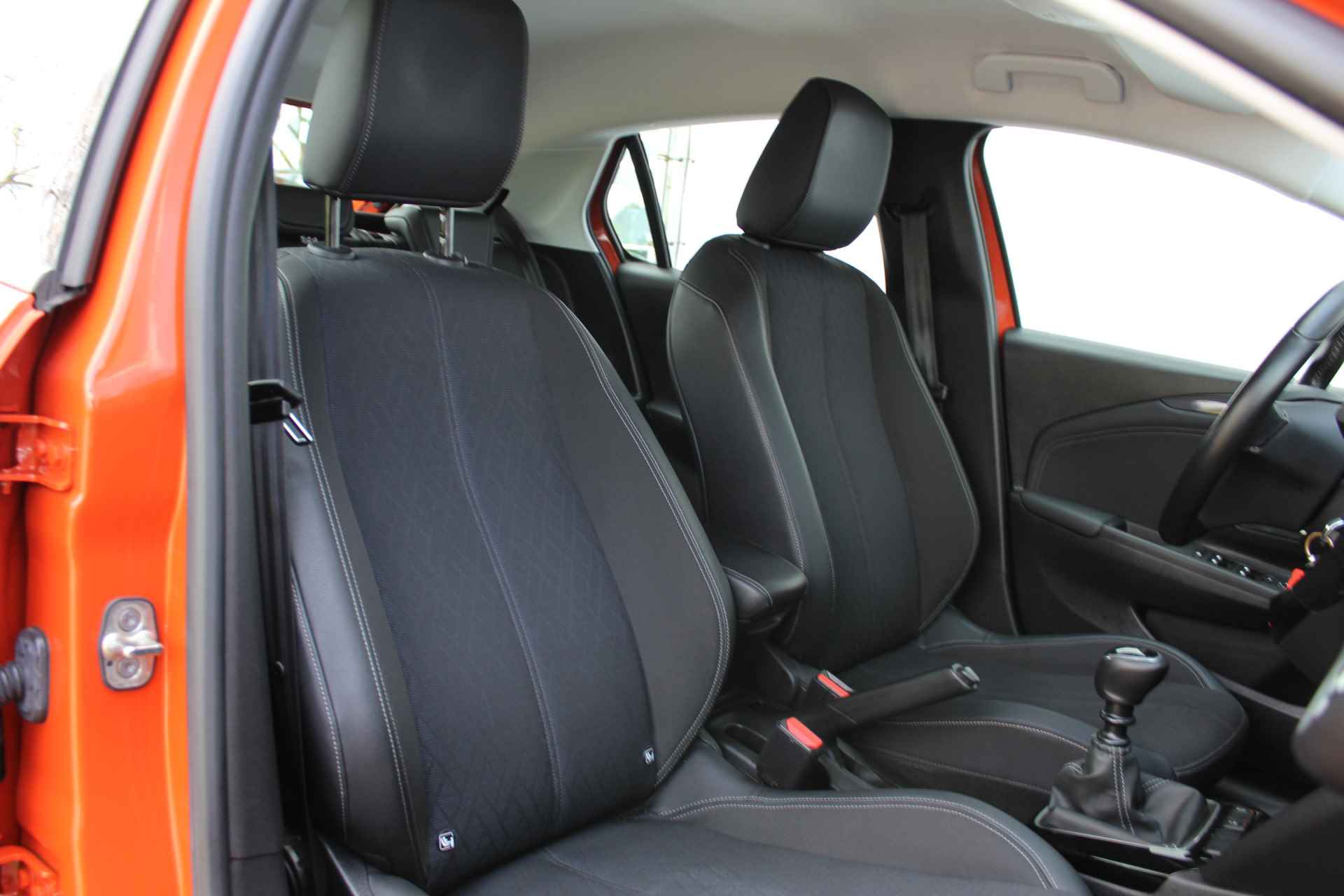 Opel Corsa 1.2 Elegance | Incl. 1 jaar Garantie | 1e Eigenaar | Apple CarPlay/Andoid Auto | Cruise controle | Airco | Navi via CarPlay | Lane assist | Half lederen bekleding | Origineel NL auto | NAP | - 28/49