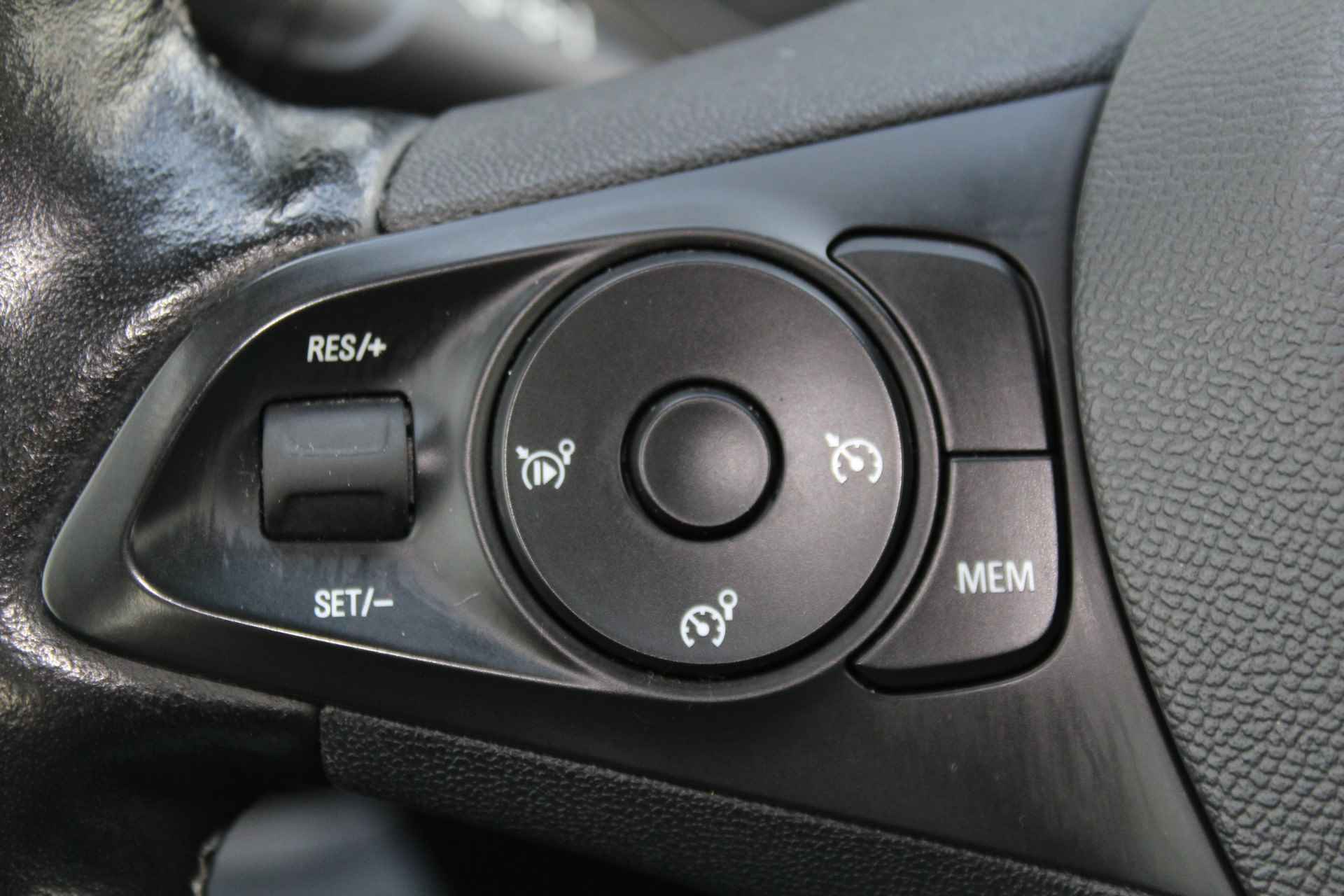 Opel Corsa 1.2 Elegance | Incl. 1 jaar Garantie | 1e Eigenaar | Apple CarPlay/Andoid Auto | Cruise controle | Airco | Navi via CarPlay | Lane assist | Half lederen bekleding | Origineel NL auto | NAP | - 33/49