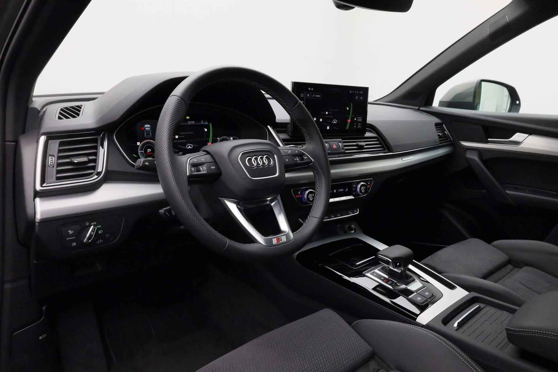 Audi Q5 55 TFSI e 367PK S-tronic S edition Competition | Trekhaak | 20 inch | Zwart optiek | Matrix LED | Leer/alcantara | Keyless | 360 camera | ACC - 3/48