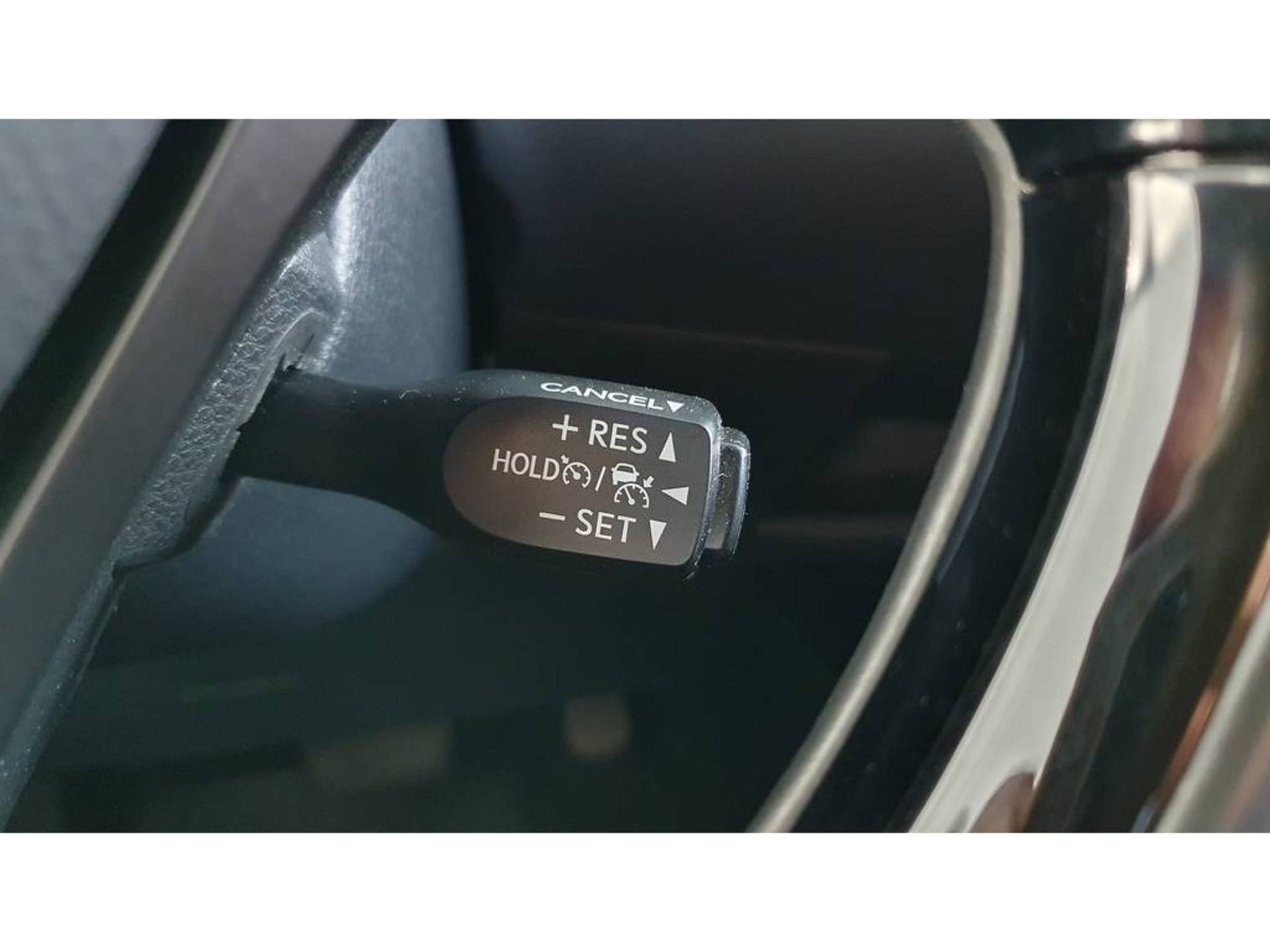 Toyota C-HR 1.8 Bi-Tone Blind-spot LED - 11/21