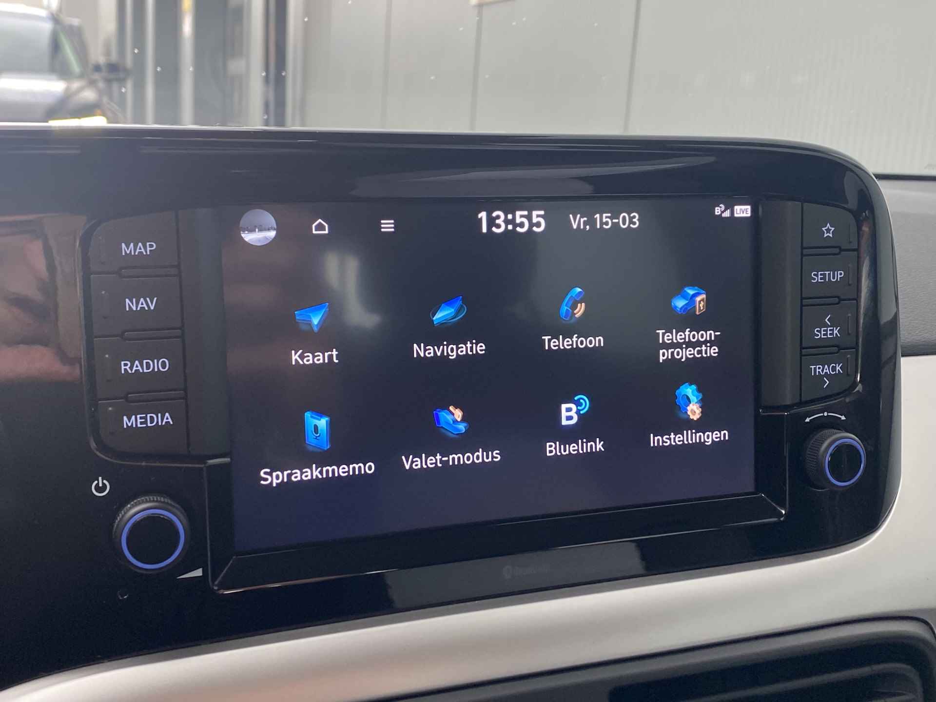Hyundai i10 1.0 67pk 5-Drs Premium | Led | Climate | Camera | Carplay | Navigatie | Cruisecontrol | Parkeersensoren | 1e Eigenaar - 22/25