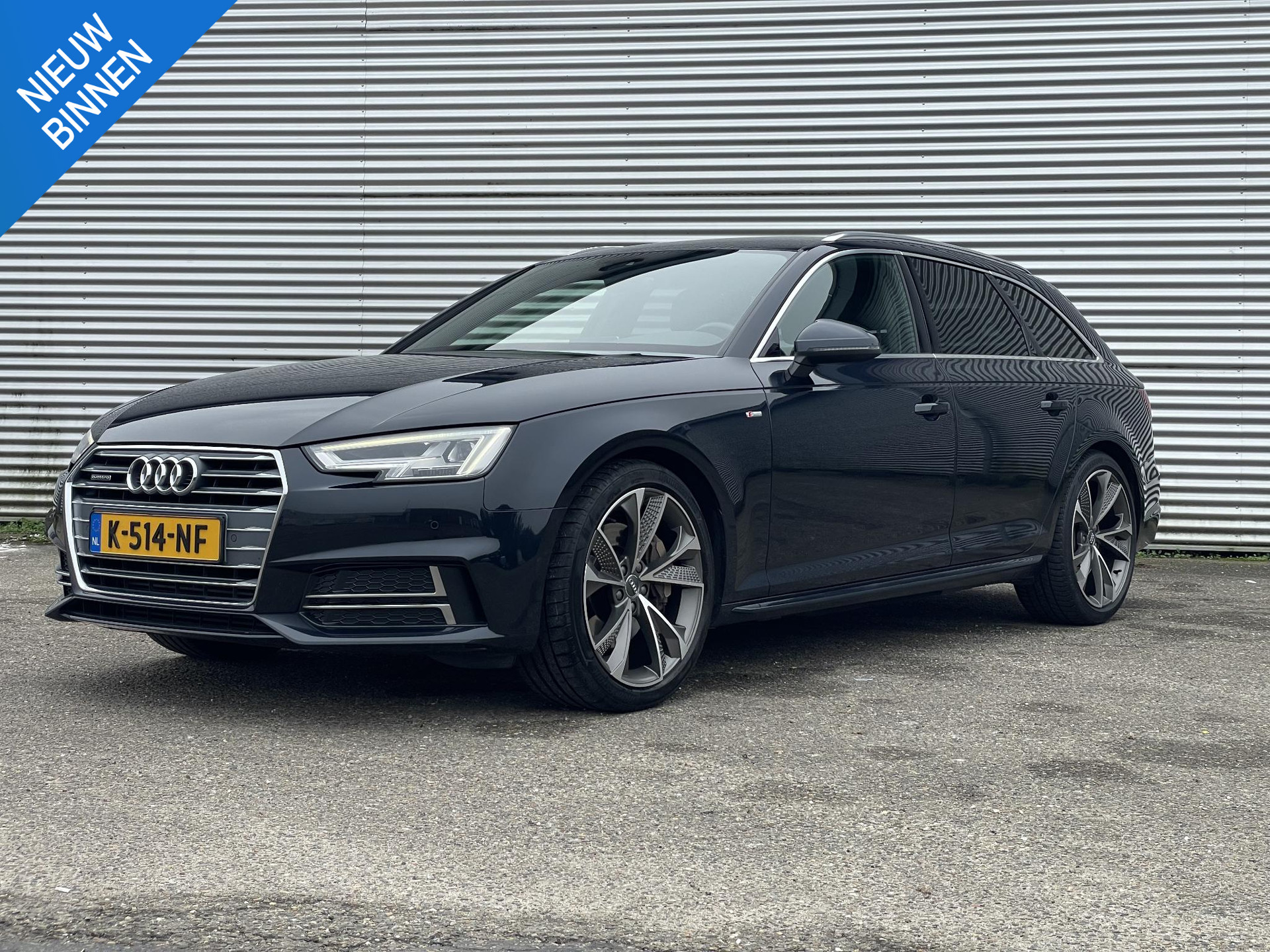 Audi A4 Avant 2.0 TFSI MHEV quattro Sport S line black edition