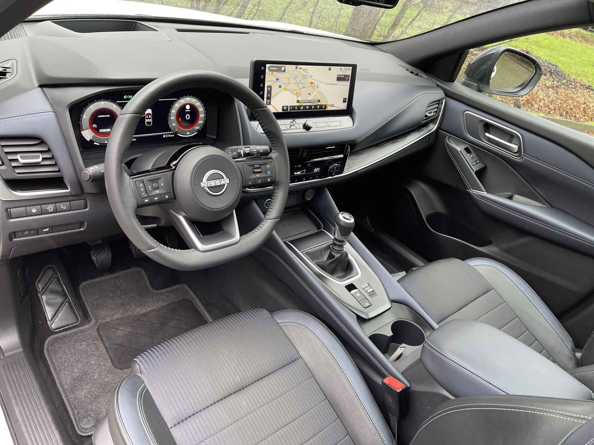 Nissan Qashqai 1.3 MHEV Tekna Design + Cold Pack | Panoramadak | Stuur- + Stoelverarming | Adapt. Cruise Control | Head-Up Display | Rijklaarprijs! - 10/30