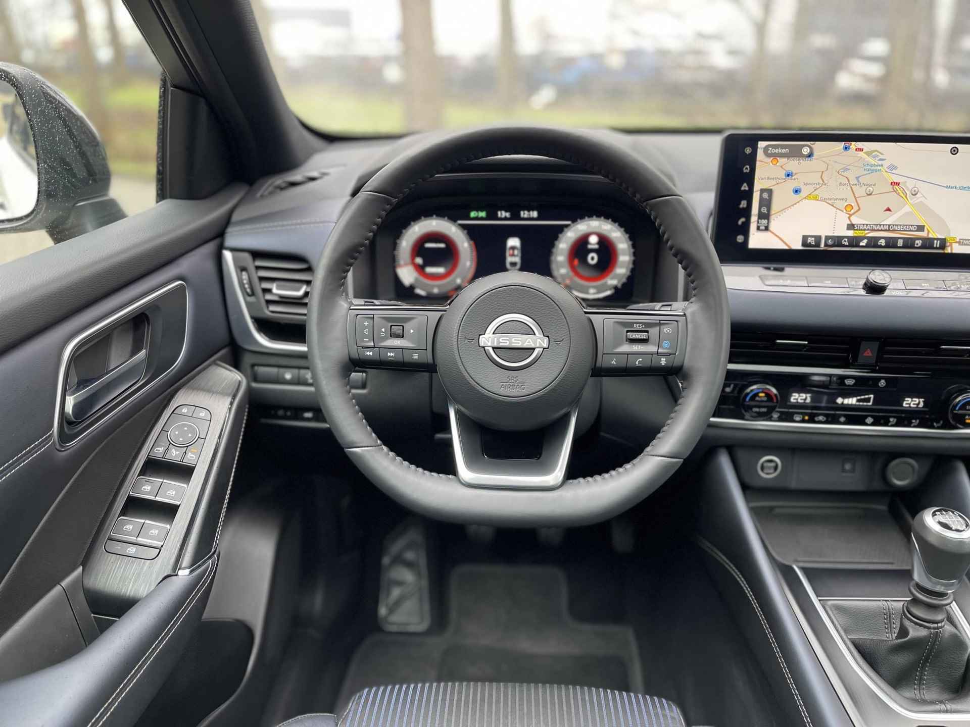 Nissan Qashqai 1.3 MHEV Tekna Design + Cold Pack | Panoramadak | Stuur- + Stoelverarming | Adapt. Cruise Control | Head-Up Display | Rijklaarprijs! - 15/30