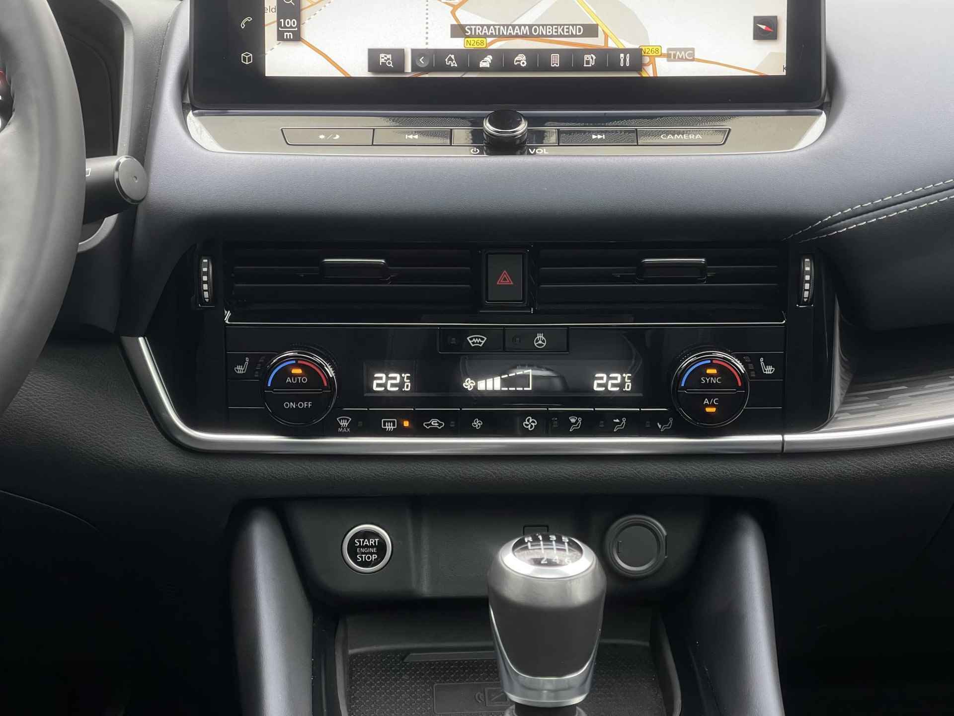 Nissan Qashqai 1.3 MHEV Tekna Design + Cold Pack | Panoramadak | Stuur- + Stoelverarming | Adapt. Cruise Control | Head-Up Display | Rijklaarprijs! - 20/30