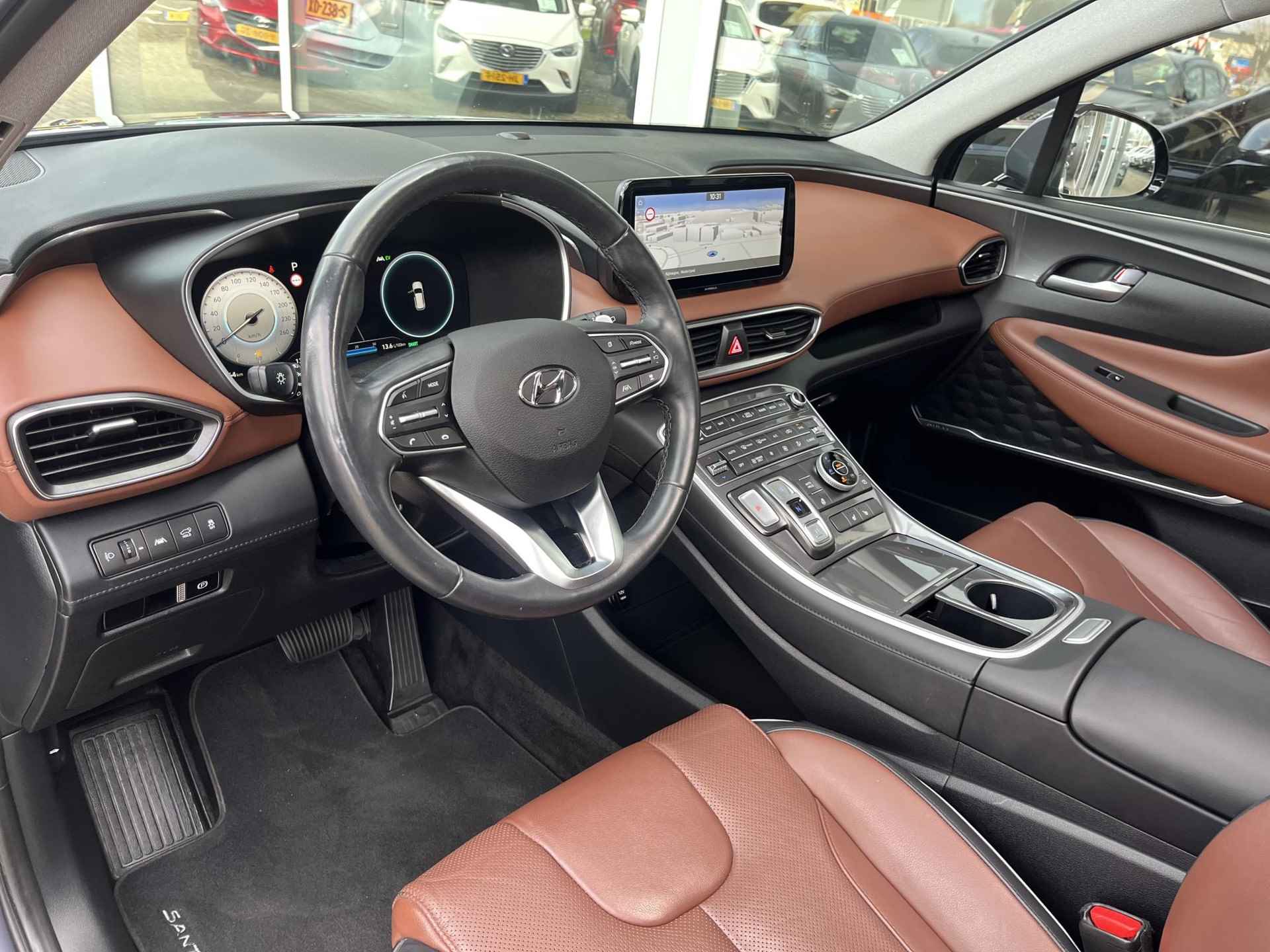 Hyundai Santa Fe 1.6 T-GDI HEV Premium Sky 7p. | Automaat | 7Persoons | 4X4 | Navigatie | Cruise Control Adaptief | Climate Control | Parkeersensoren | Parkeercamera | Schuif/kanteldak | 36Mnd. Garantie | Rijklaar! | - 20/35