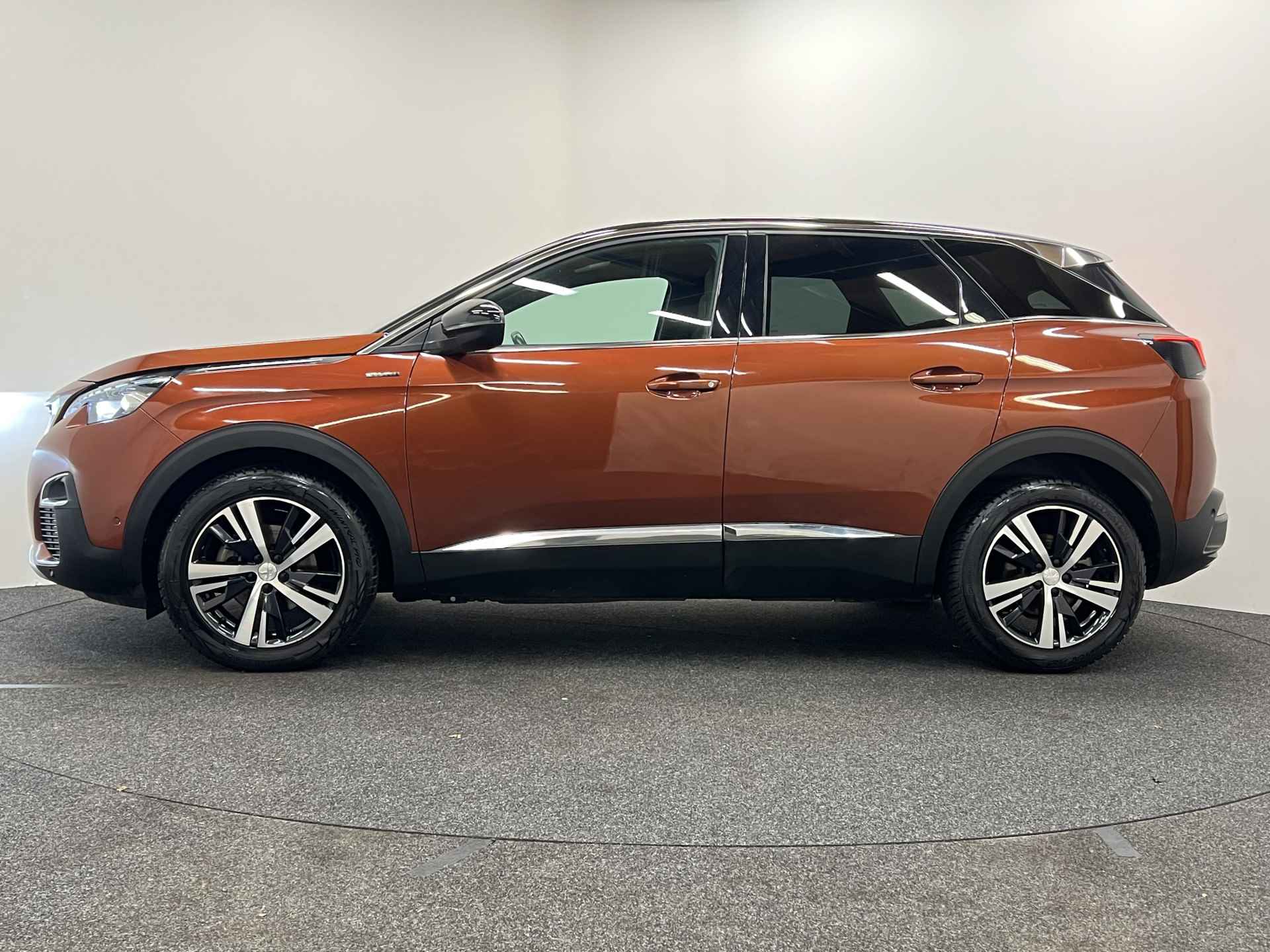 Peugeot 3008 1.2 PureTech GT Line Avantage | NAVIGATIE | KEYLESS | TREKHAAK | PARKEERSENSOREN | - 3/46