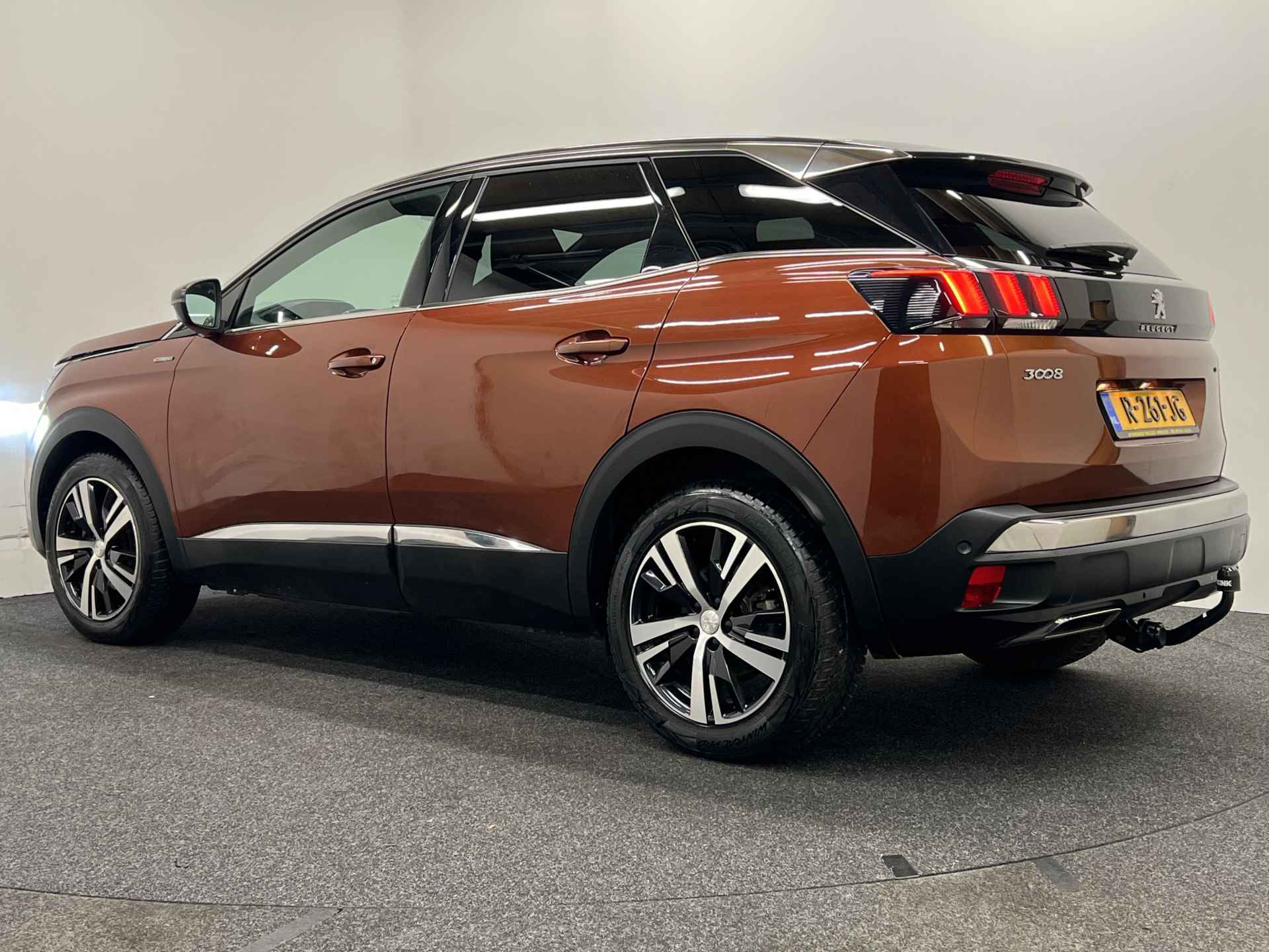 Peugeot 3008 1.2 PureTech GT Line Avantage | NAVIGATIE | KEYLESS | TREKHAAK | PARKEERSENSOREN | - 5/46