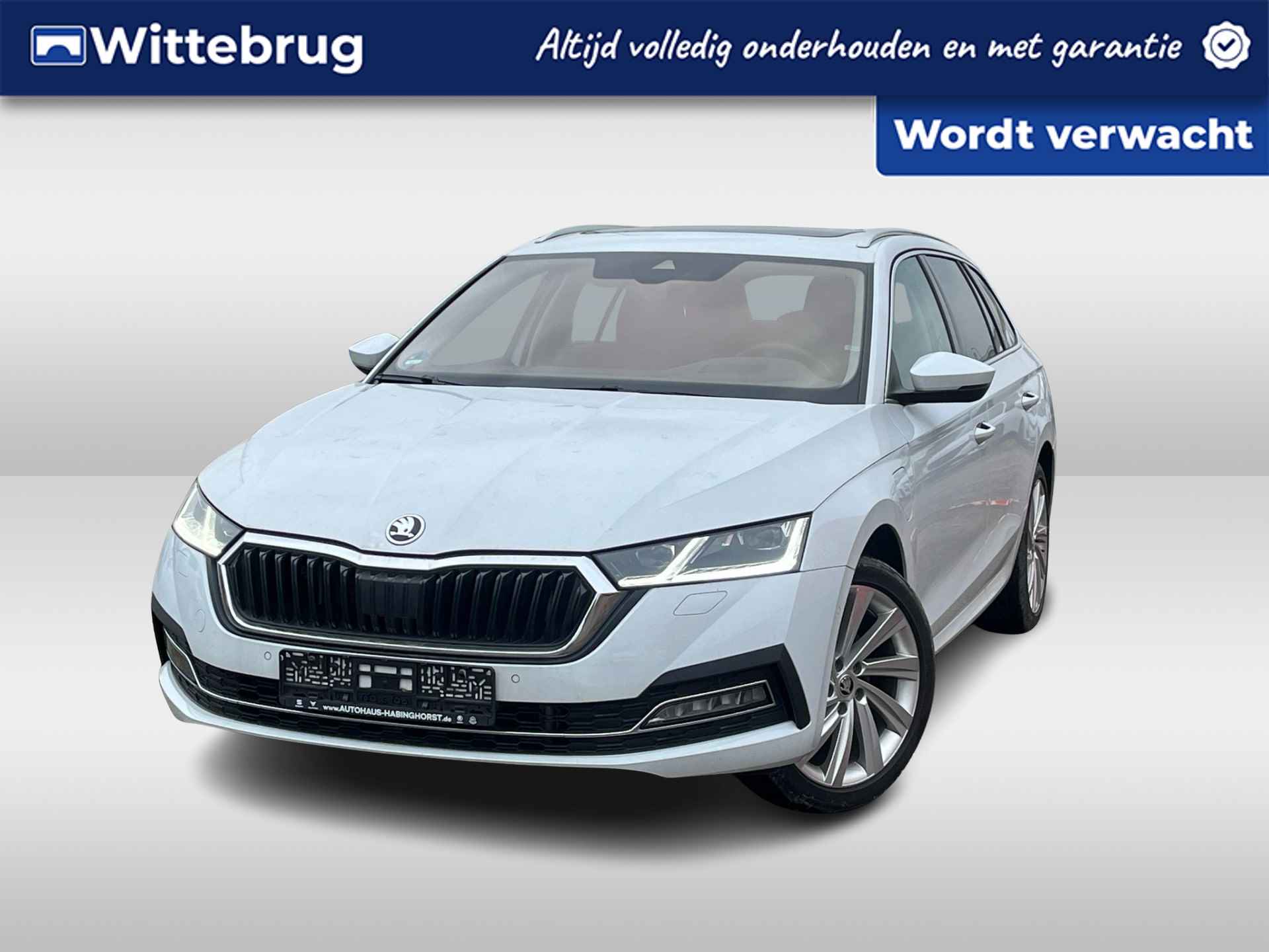 Škoda Octavia Combi 1.4 TSI iV PHEV 204PK Style / Panoramadak / Memory Seats / Matrix LED / Achteruitrijcamera / Stoelverwarming / Head-Up Display / Keyless Entry-Start