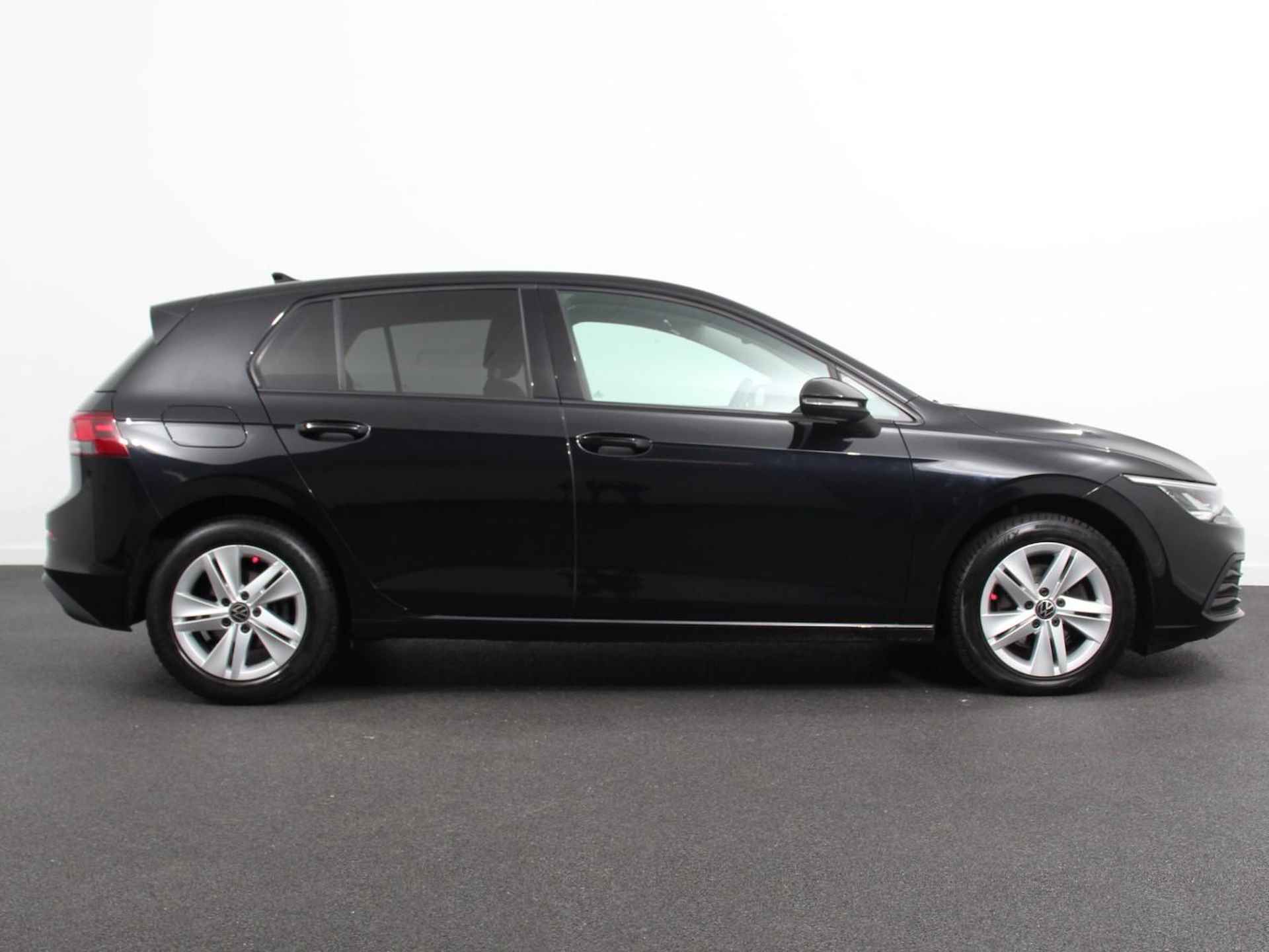 Volkswagen Golf 2.0 TDI DSG Style | Navigatie | Apple Carplay/Android Auto | Climate Control | Parkeer sensoren | Adaptive Cruise Control | Lichtmetalen velgen | - 6/38