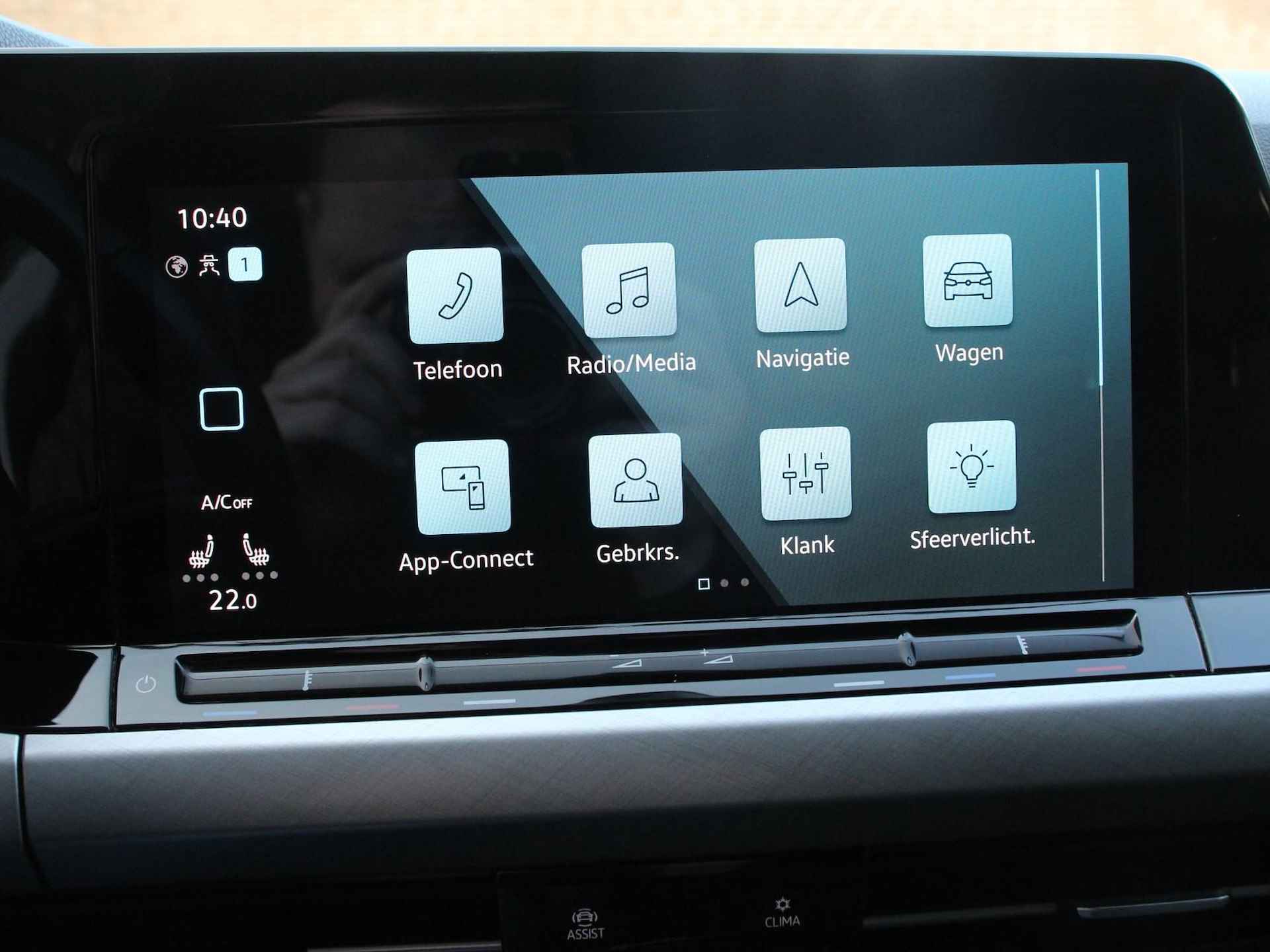 Volkswagen Golf 2.0 TDI DSG Style | Navigatie | Apple Carplay/Android Auto | Climate Control | Parkeer sensoren | Adaptive Cruise Control | Lichtmetalen velgen | - 24/38