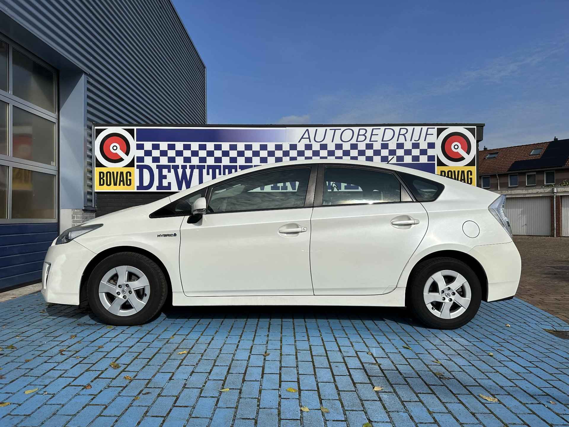 Toyota Prius 1.8 Comfort HYBRIDE NAVI CRUISE NIEUWE APK - 9/31