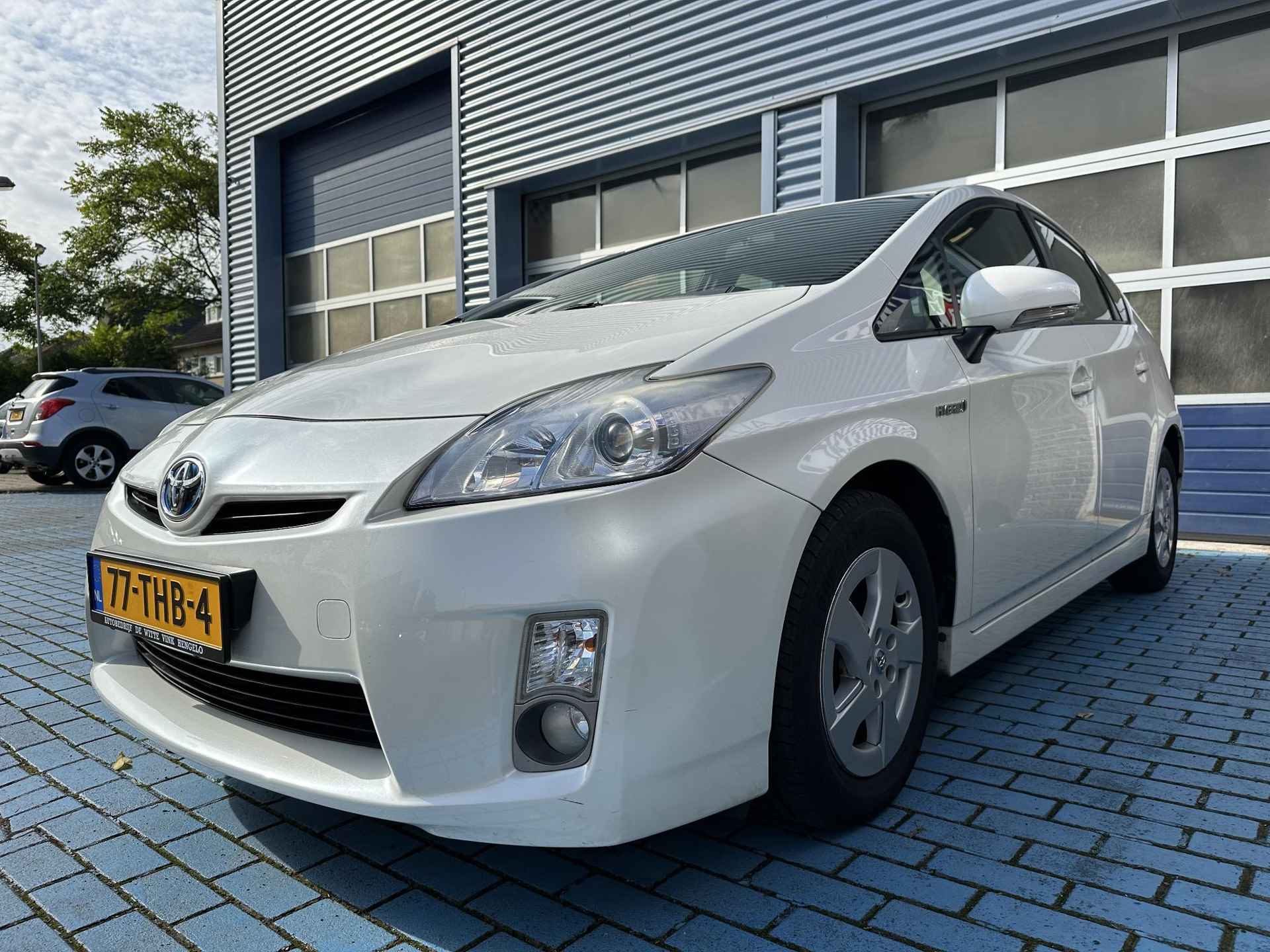 Toyota Prius 1.8 Comfort HYBRIDE NAVI CRUISE NIEUWE APK - 6/31