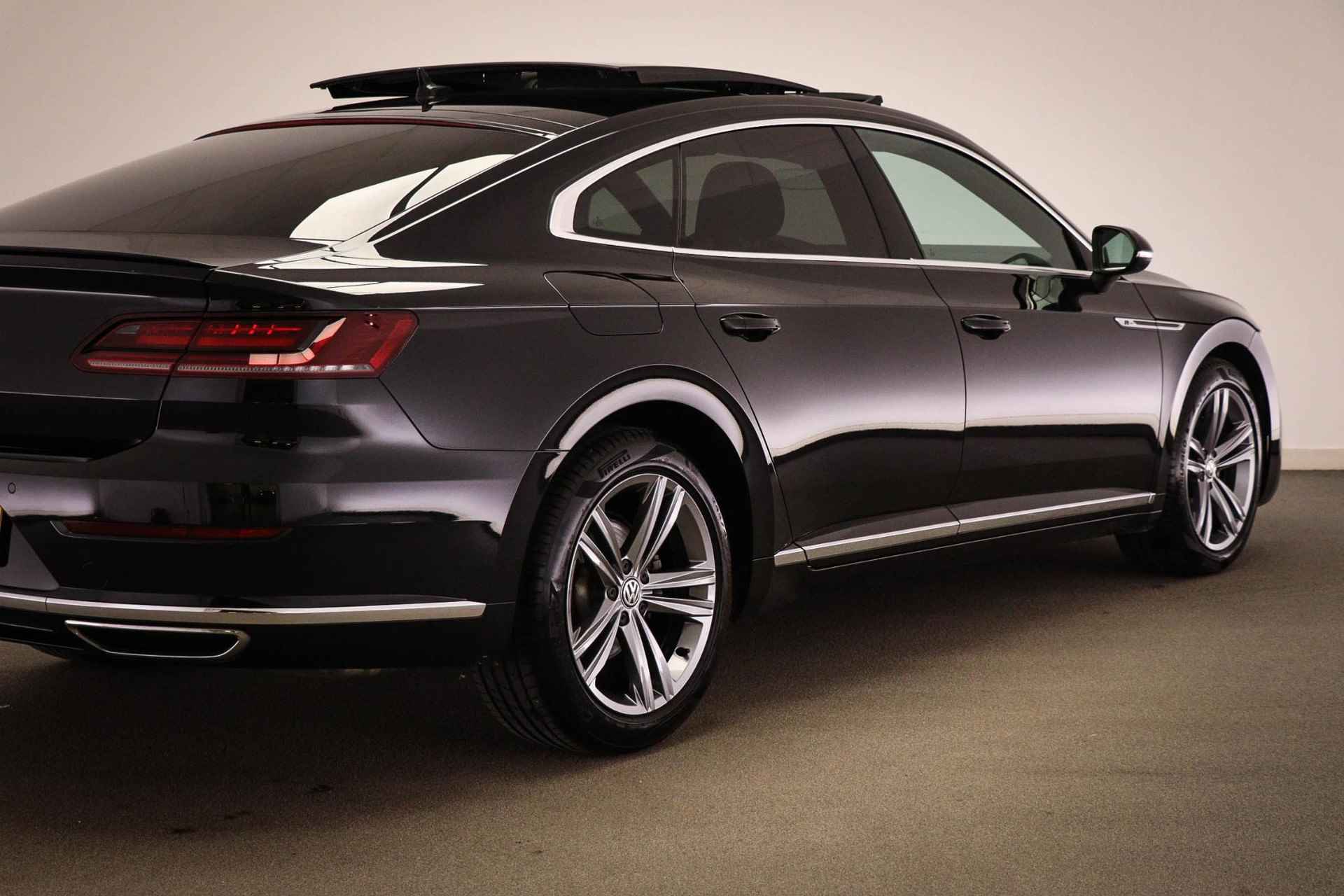 Volkswagen Arteon 2.0 TSI R-Line | Panoramadak | Massage | Leder | - 23/58