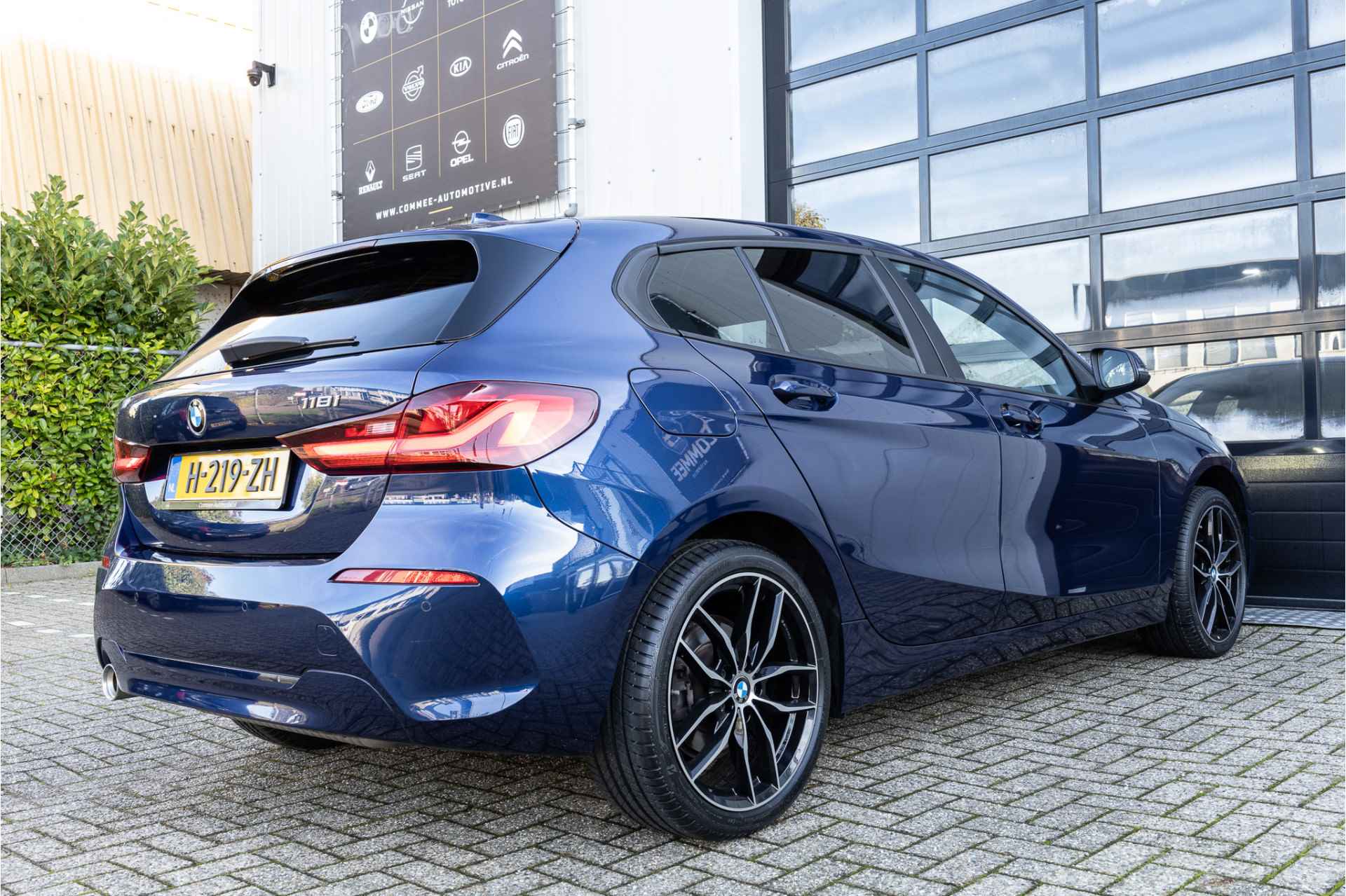 BMW 1-serie 118i Executive Edition Rijklaar✅Navipro✅18Inch✅Shadowline✅LED✅BTW - 10/28