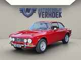 Alfa Romeo 2000 2.0 GTV Bertone - Veel reserve onderdelen