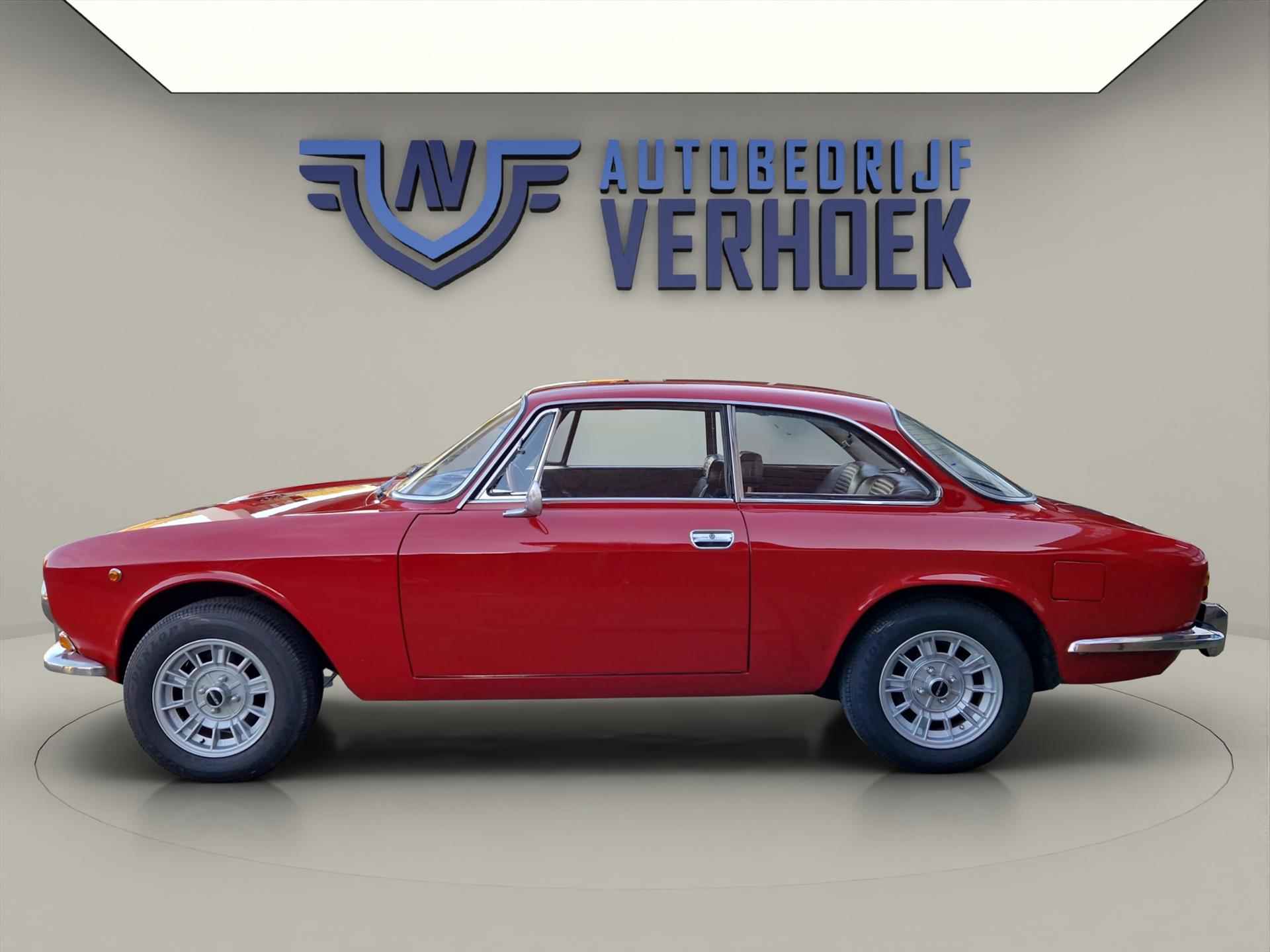 Alfa Romeo 2000 2.0 GTV Bertone - Veel reserve onderdelen - 2/17