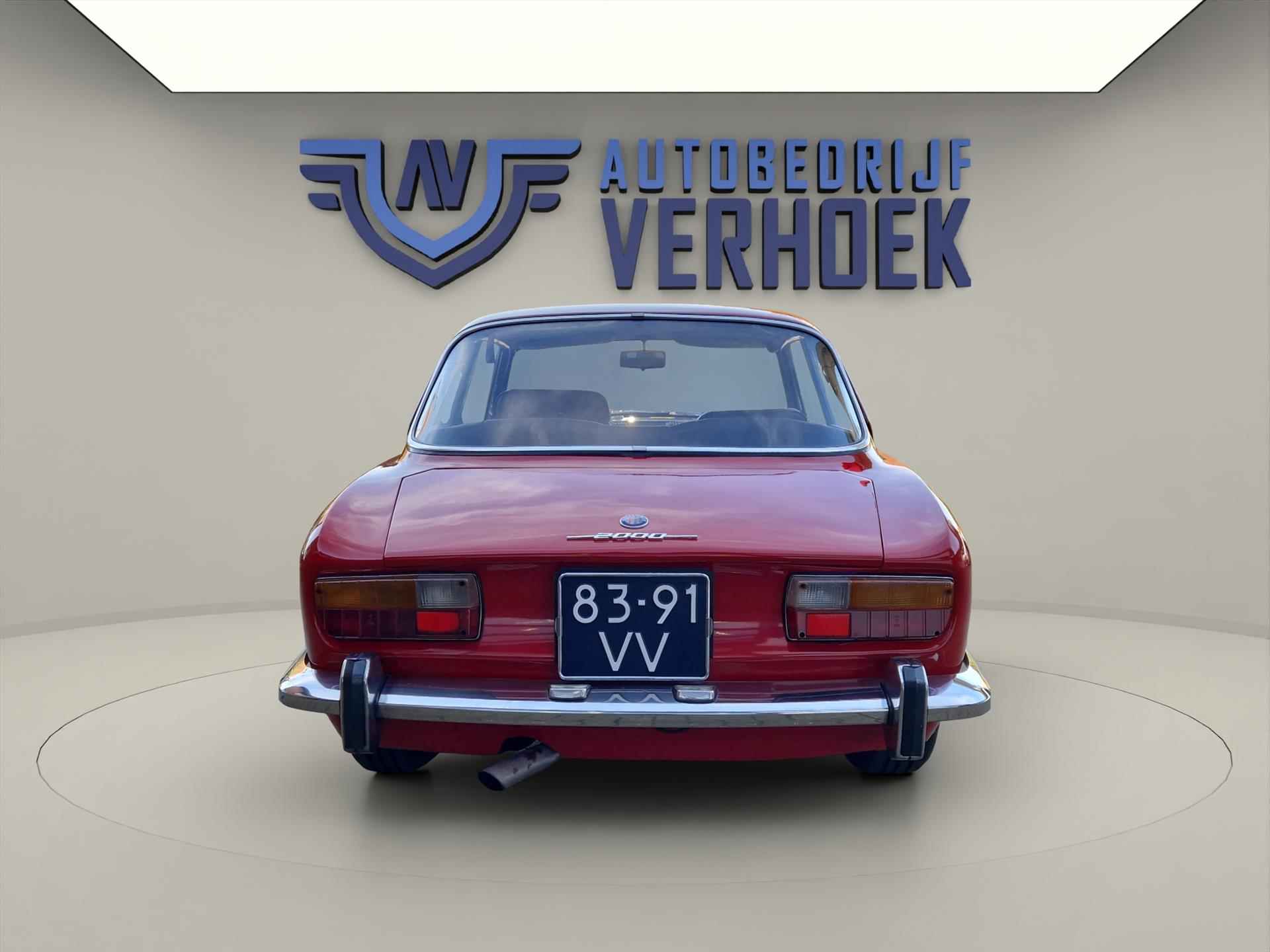 Alfa Romeo 2000 2.0 GTV Bertone - Veel reserve onderdelen - 4/17