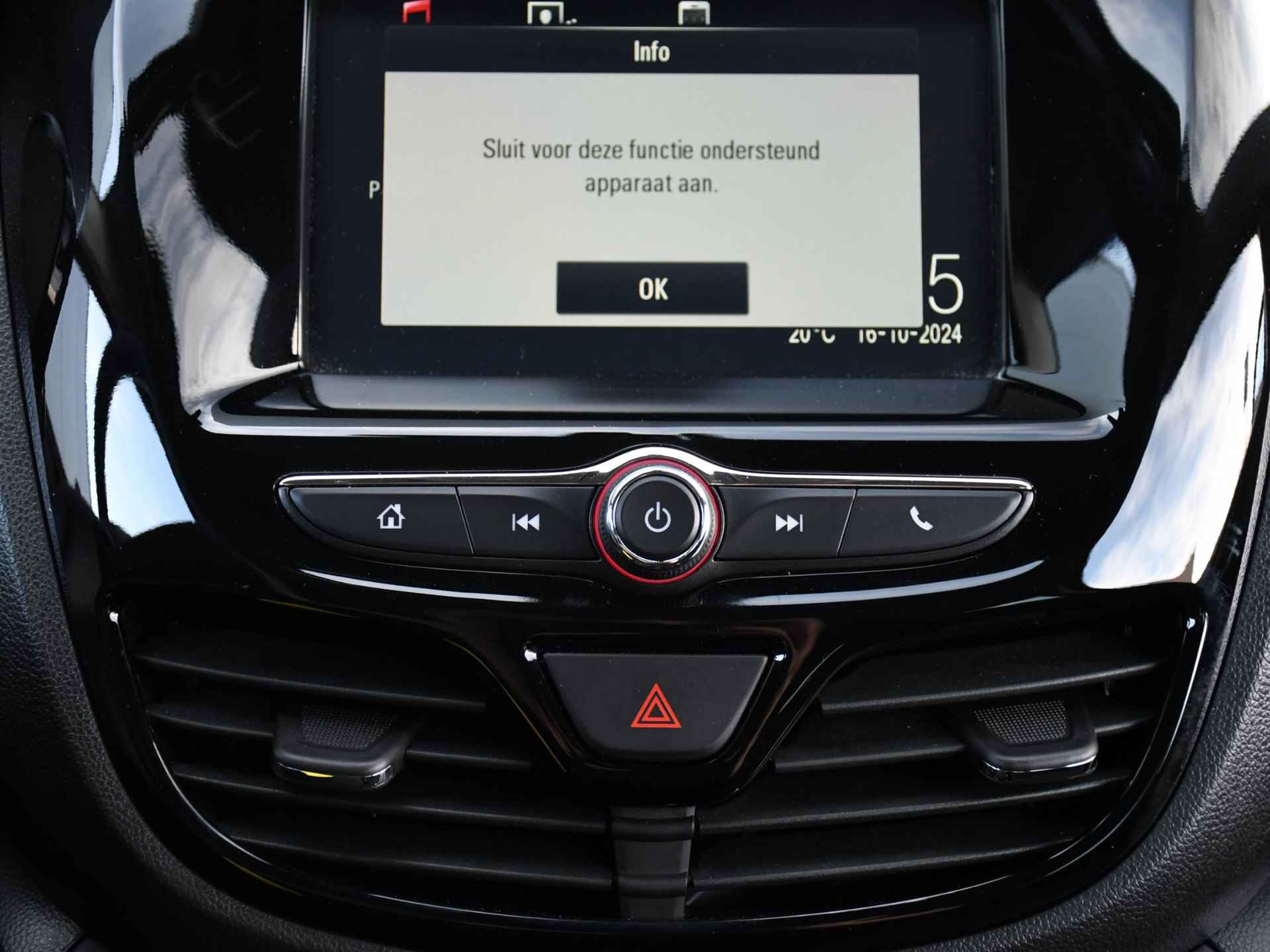 Opel KARL Rocks Online Edition 1.0 75pk TREKHAAK | 15''LM | DAB | APPLE-CARPLAY | PDC ACHTER | CRUISE.C - 17/29