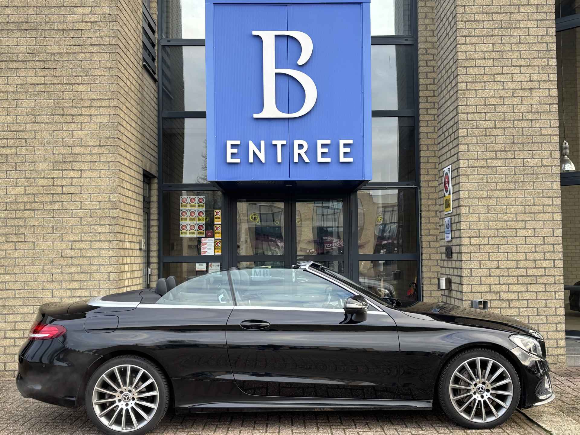 Mercedes-Benz C-Klasse Cabrio 180 AMG STYLING-AIRSCARF-CAMERA-BURMESTER-COMPLEET - 4/28