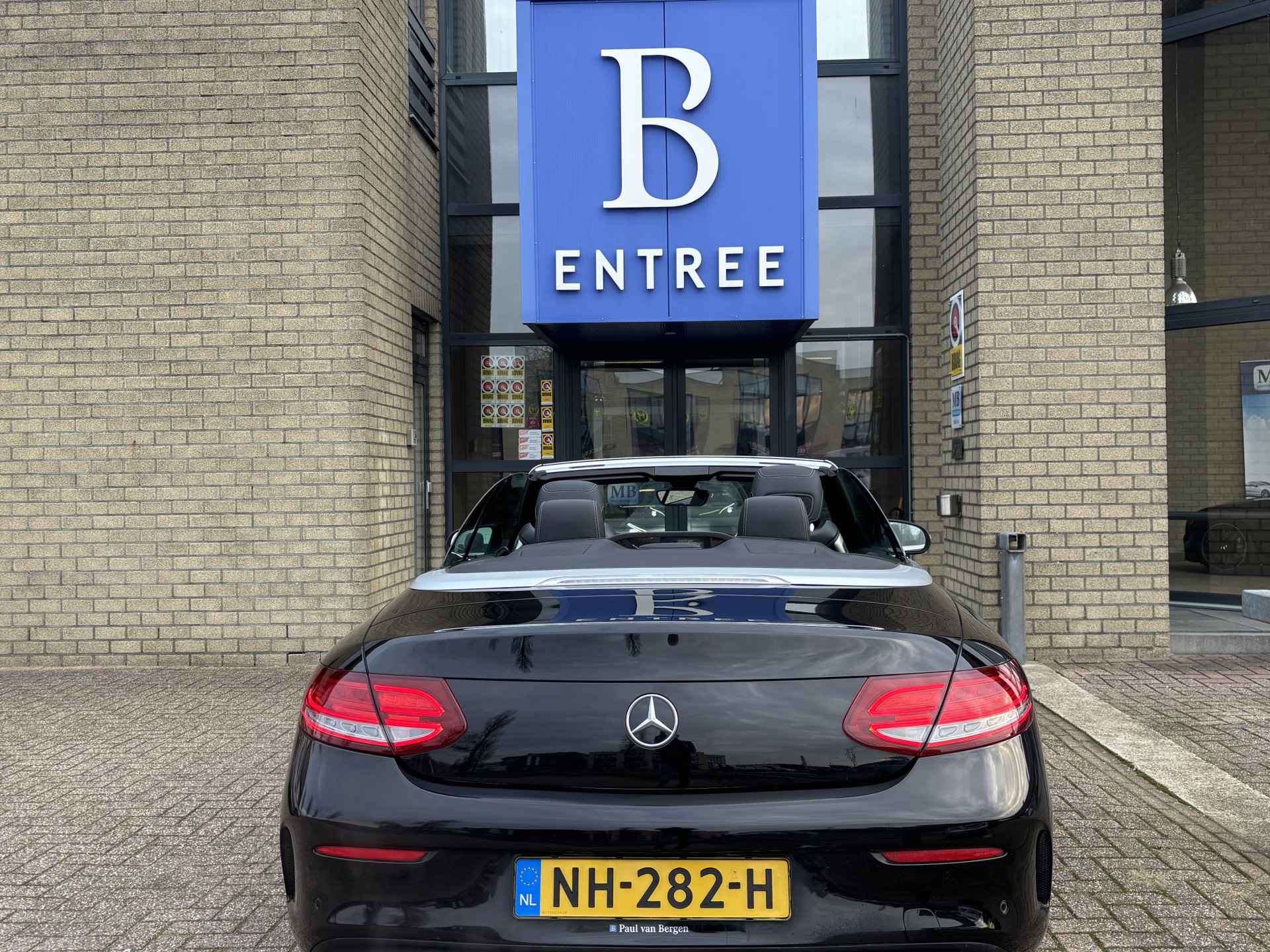 Mercedes-Benz C-Klasse Cabrio 180 AMG STYLING-AIRSCARF-CAMERA-BURMESTER-COMPLEET - 28/28